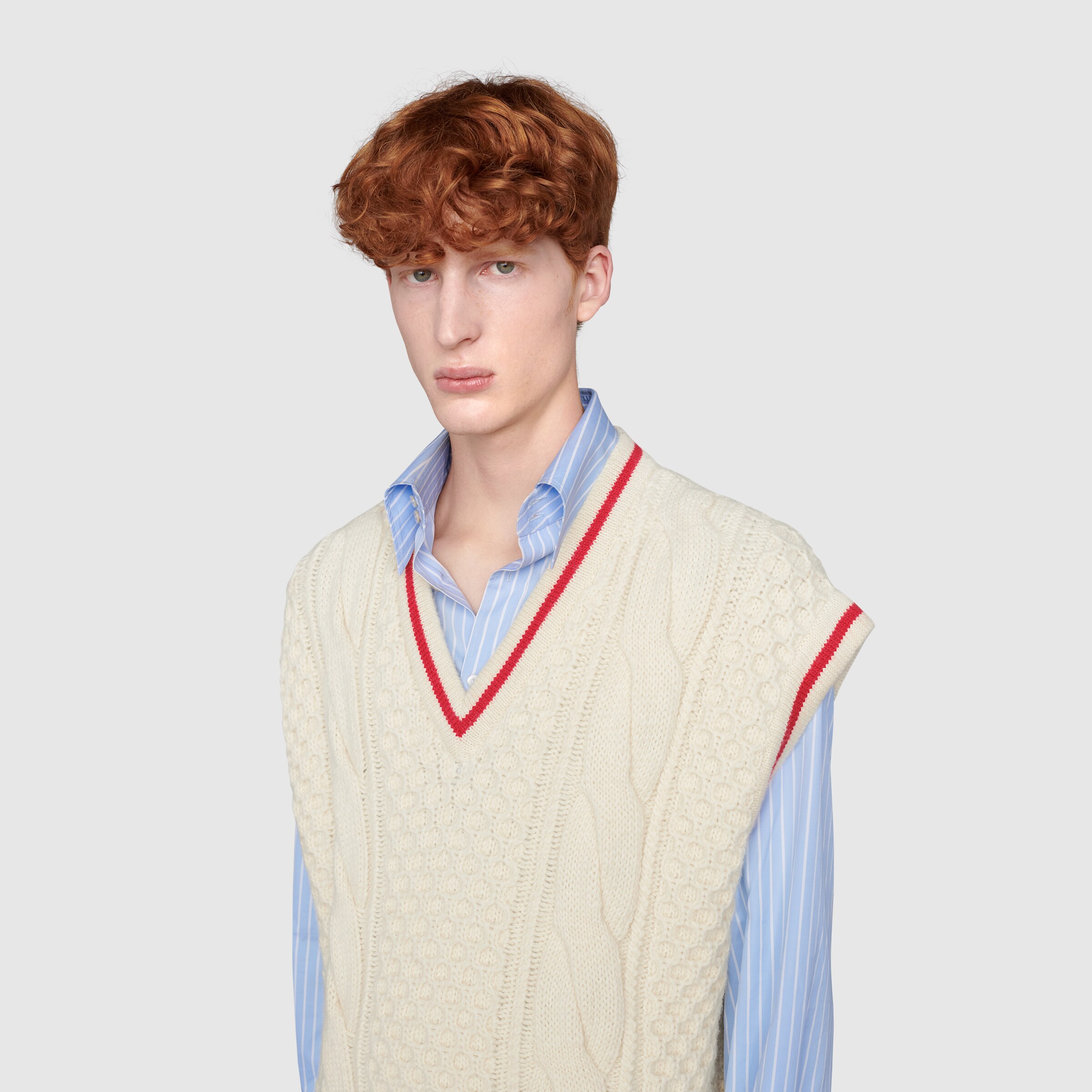 673687_XKB22_9118_010_100_0000_Light-Wool-cable-knit-vest.jpg