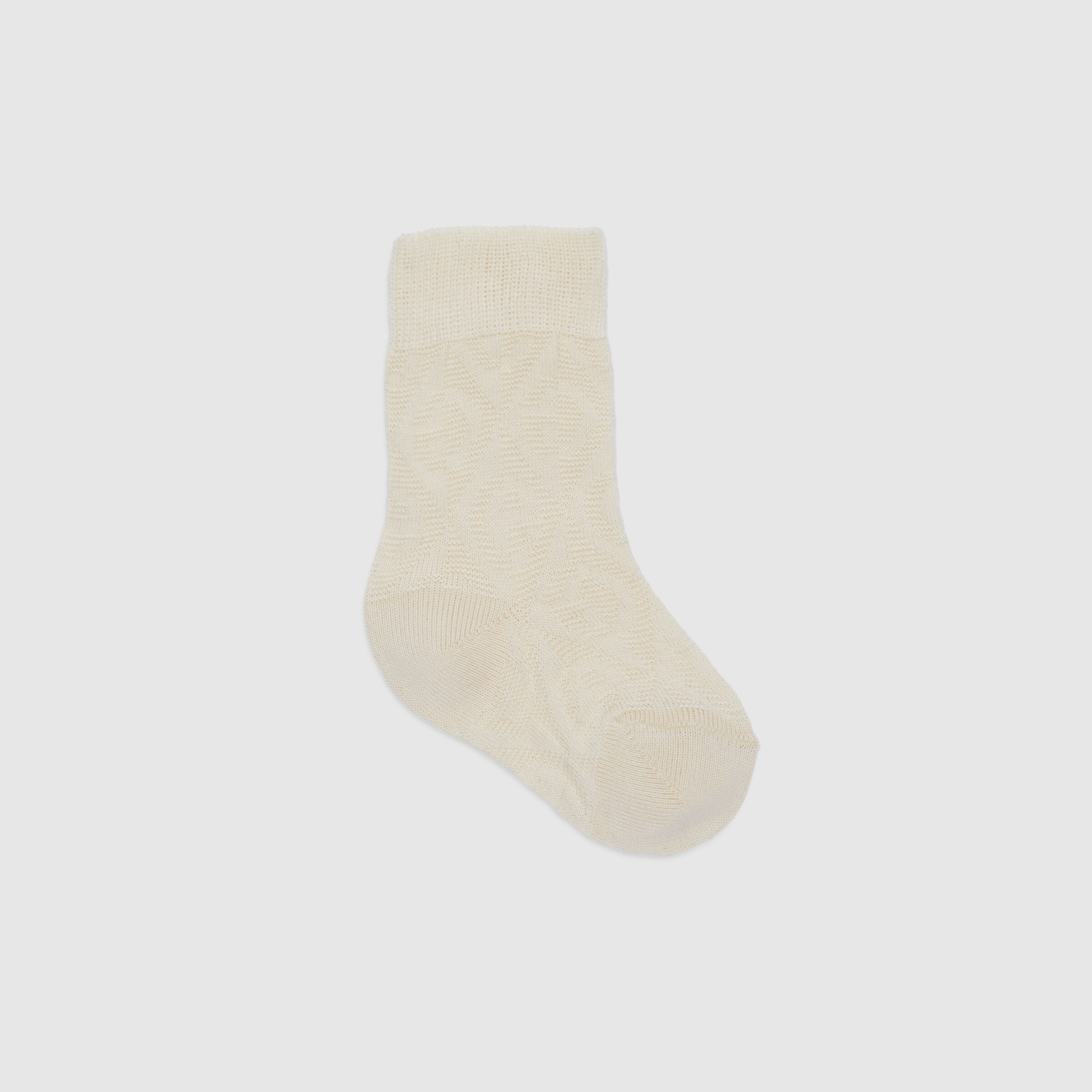 682476_3K111_9200_001_100_0000_Light-Baby-G-rhombus-cotton-socks.jpg