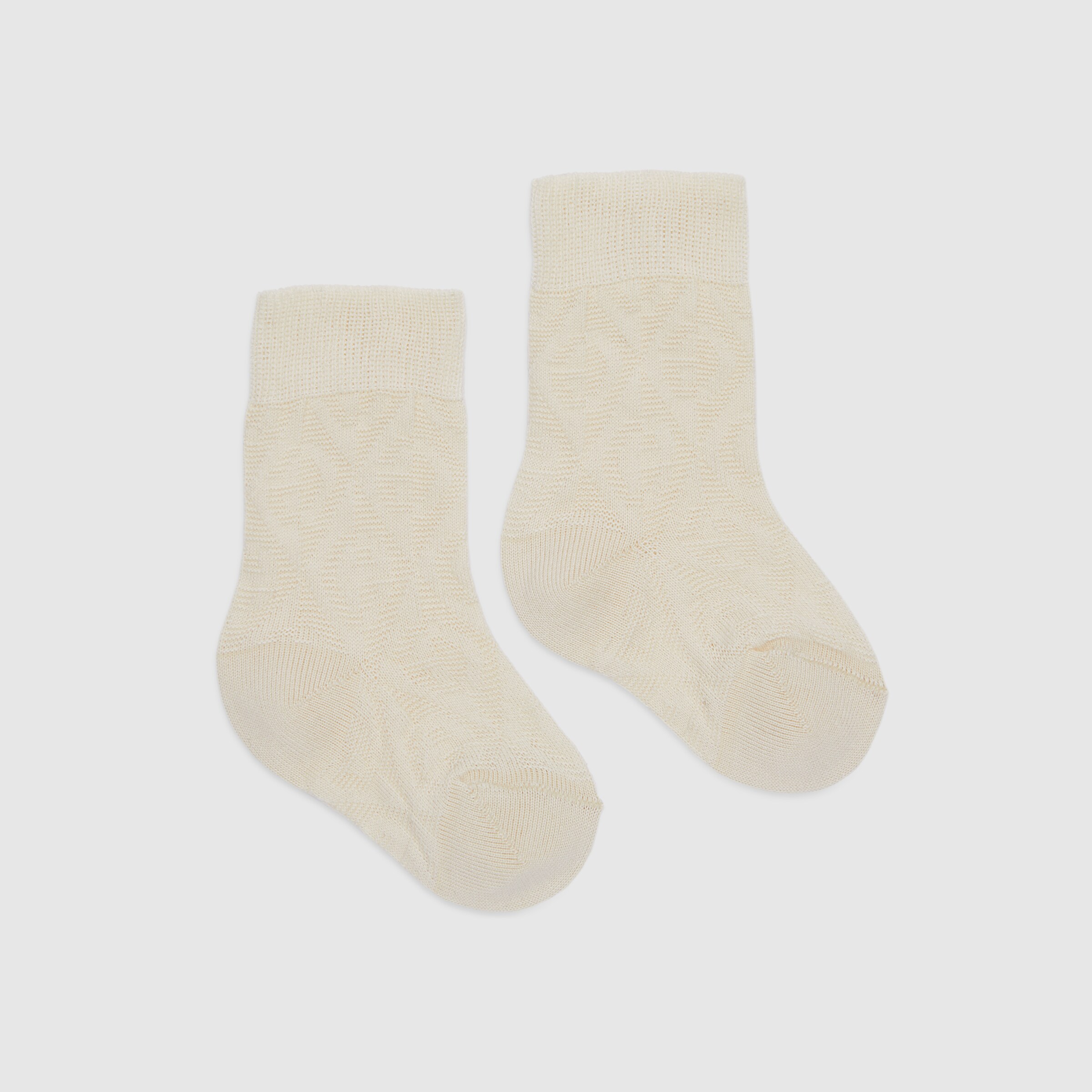 682476_3K111_9200_002_100_0000_Light-Baby-G-rhombus-cotton-socks.jpg