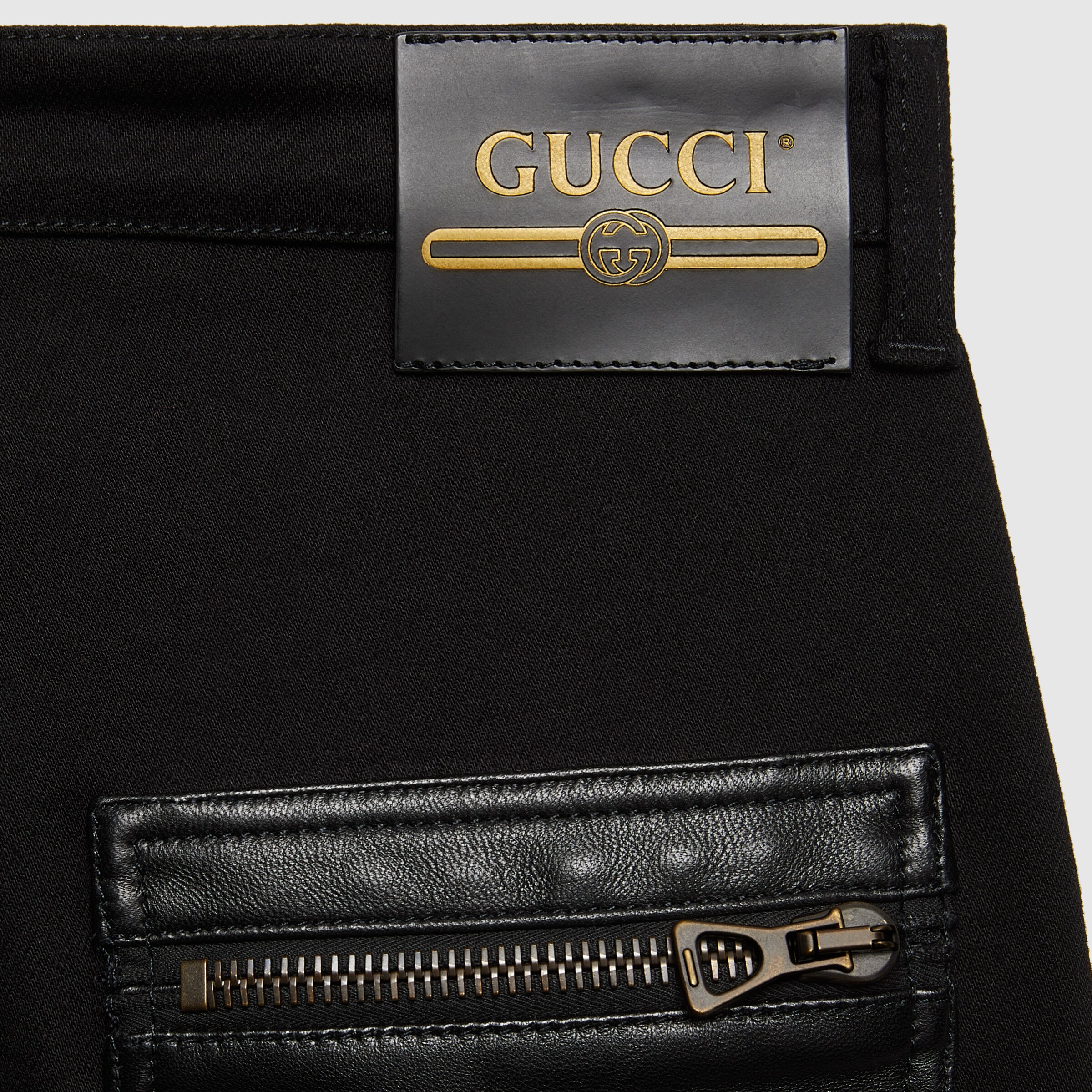 678743_XDBU9_1043_011_100_0000_Light-Zip-trousers-with-and-leather-pockets.jpg