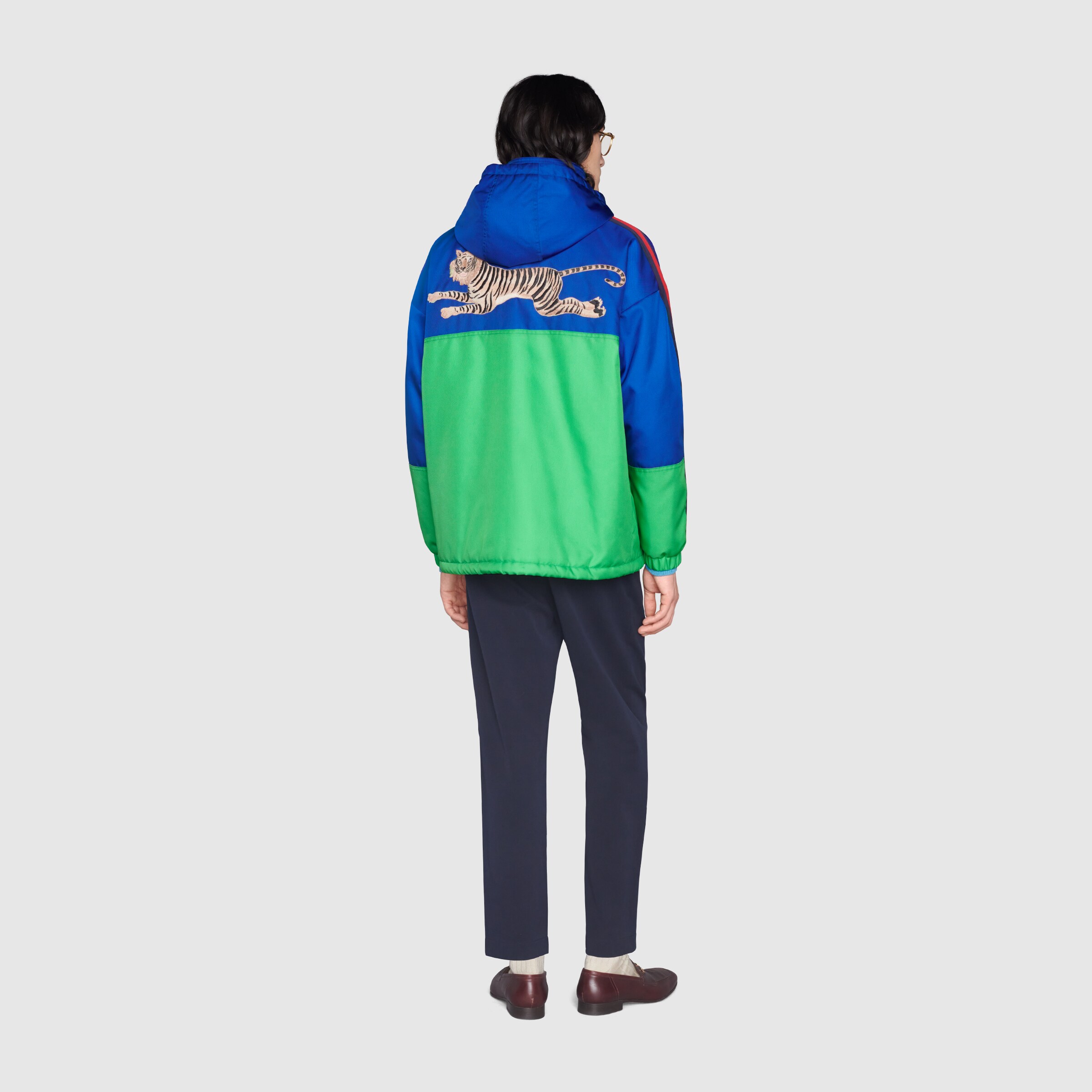 683254_Z8AXH_4309_002_100_0000_Light-Gucci-Tiger-nylon-canvas-jacket-with-patch.jpg