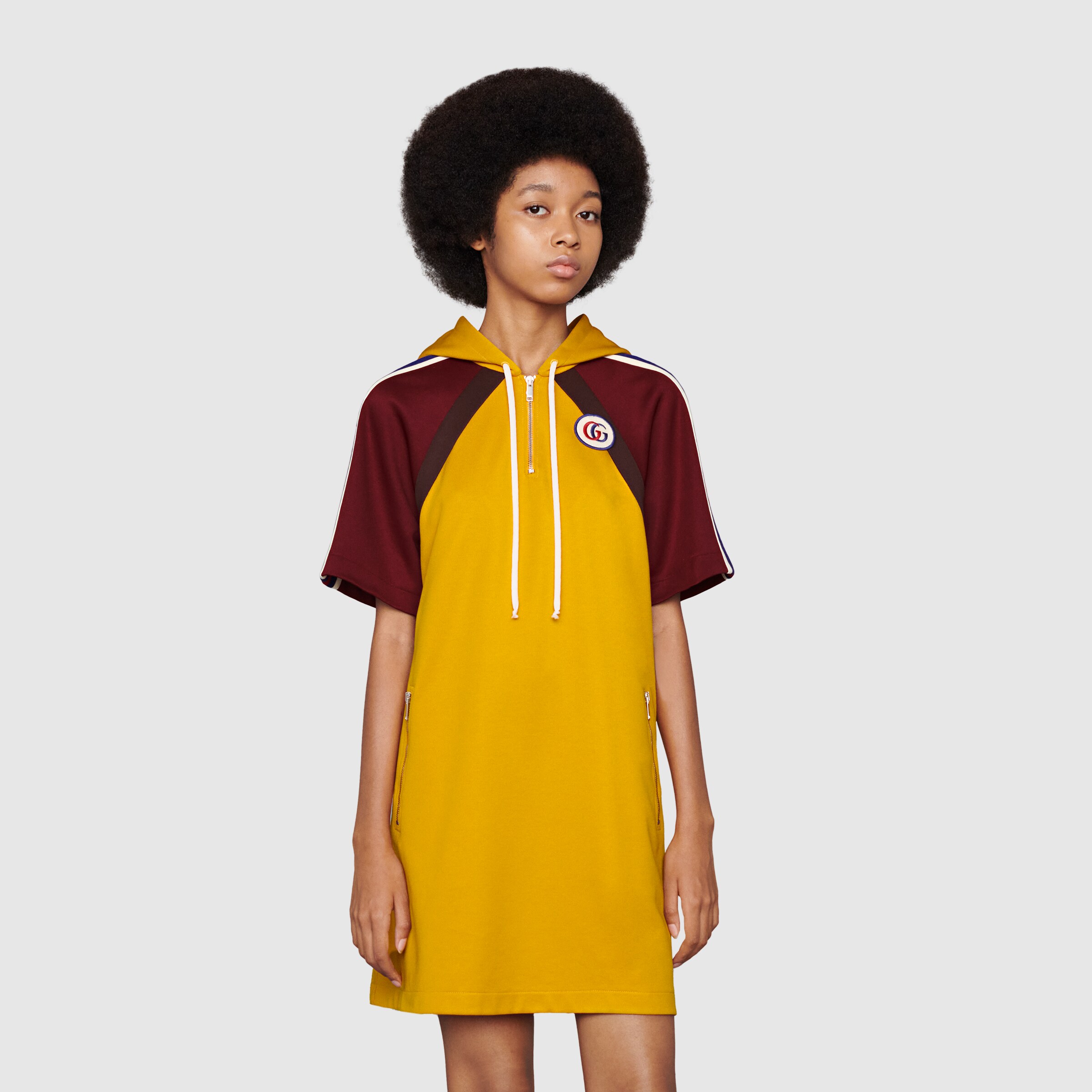 666977_XJDQN_7268_004_100_0000_Light-Technical-jersey-dress-with-Double-G.jpg