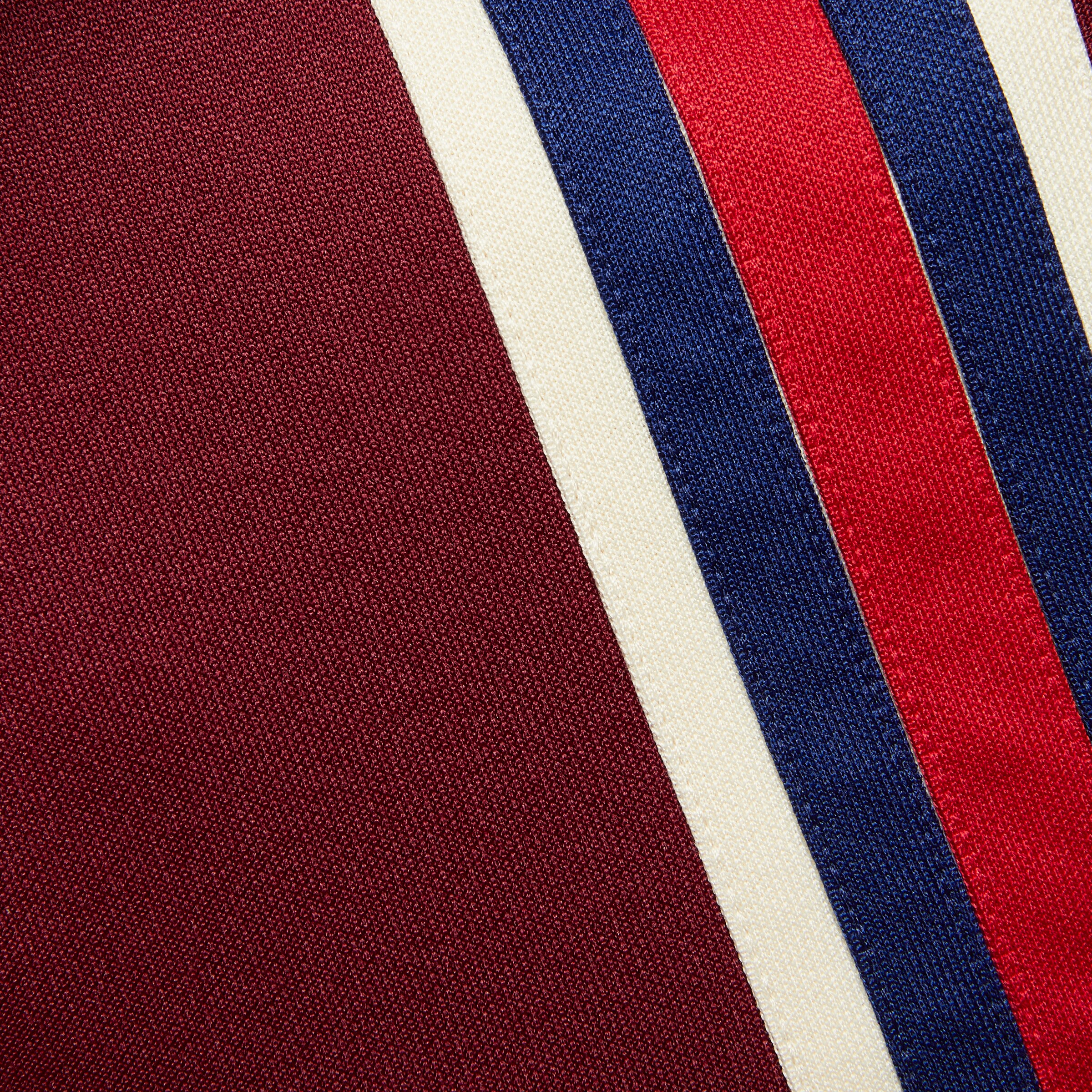 666977_XJDQN_7268_011_100_0000_Light-Technical-jersey-dress-with-Double-G.jpg