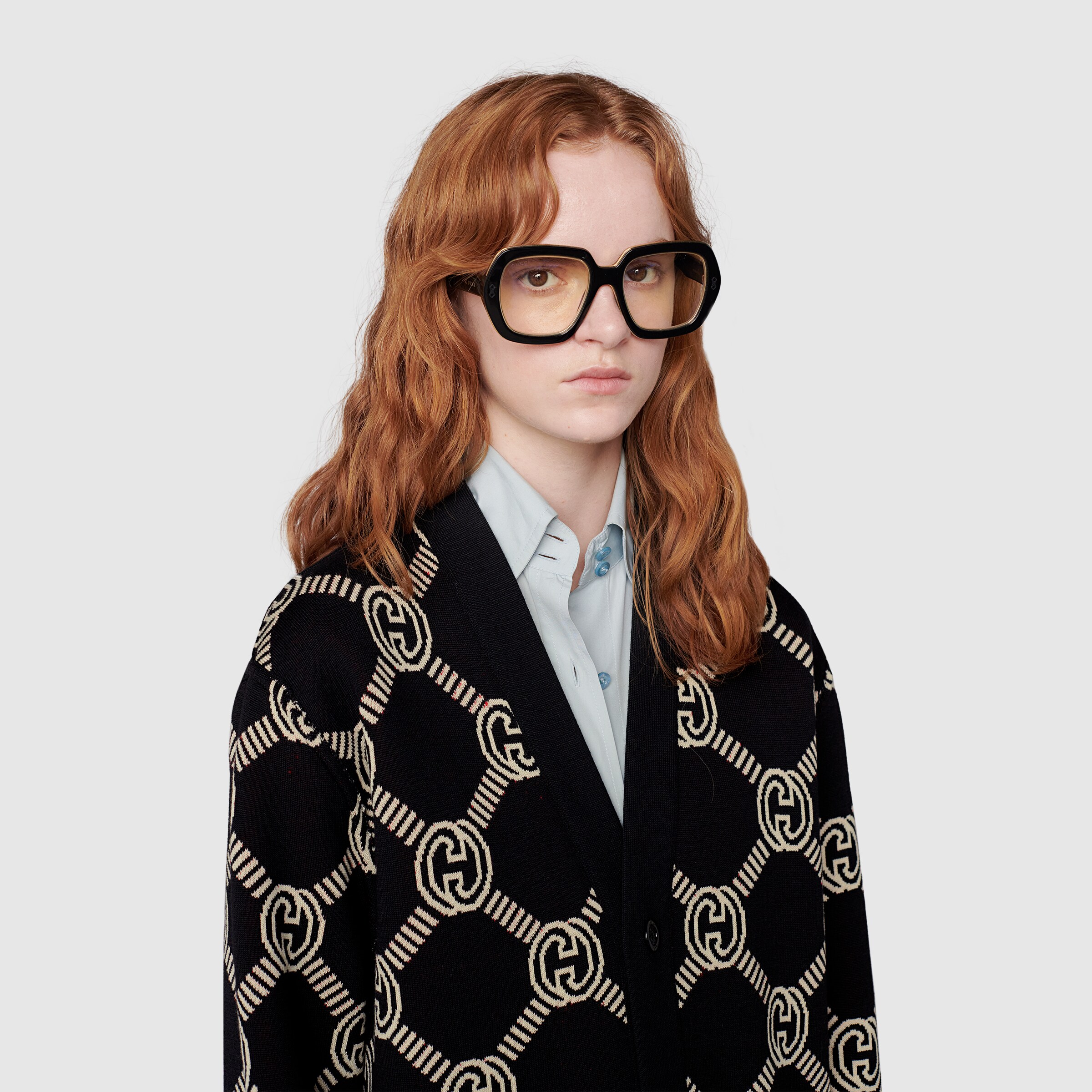 678308_XKB7T_9194_012_100_0000_Light-Reversible-Interlocking-G-wool-cardigan.jpg