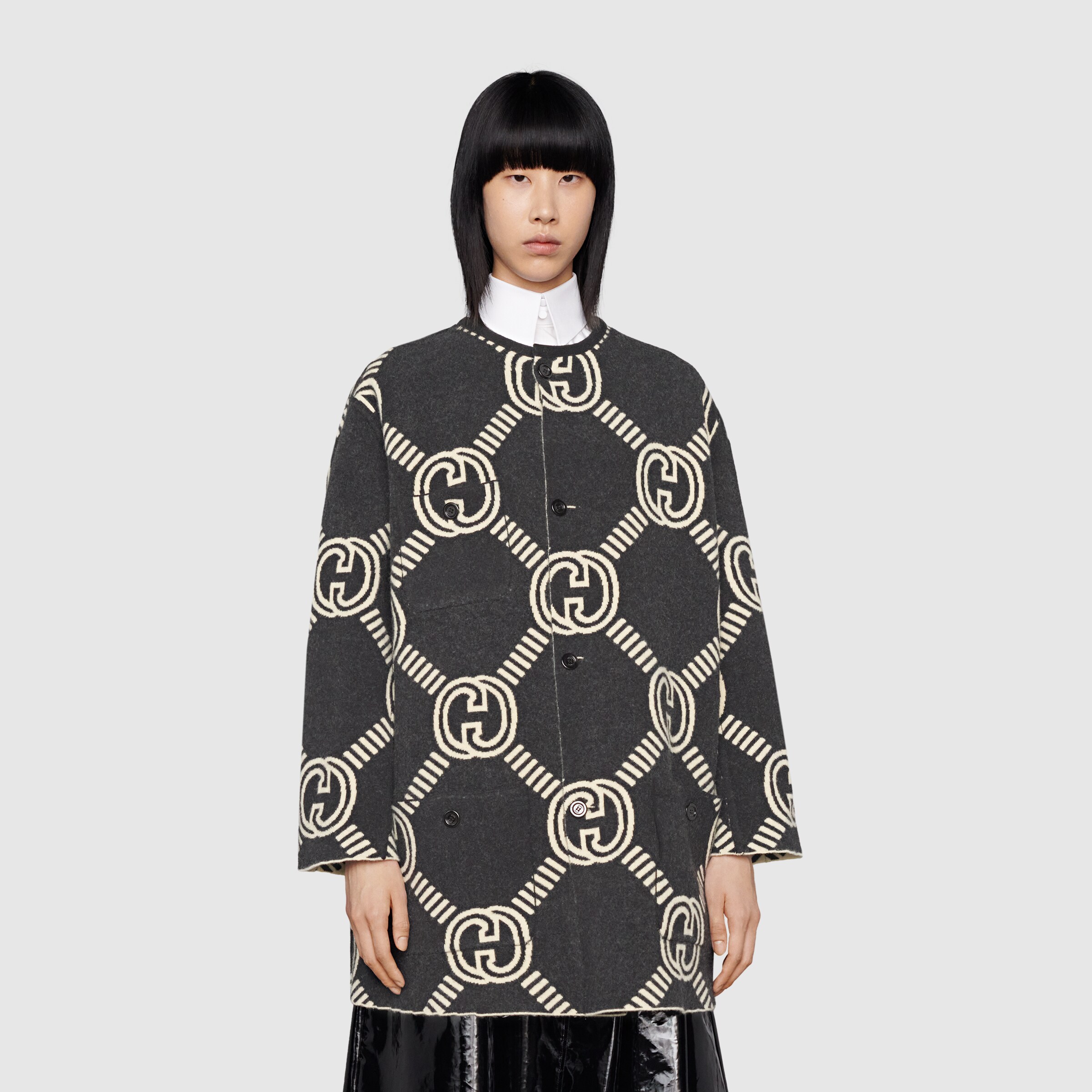 678318_XKB5T_9192_006_100_0000_Light-Reversible-Interlocking-G-wool-cardigan.jpg