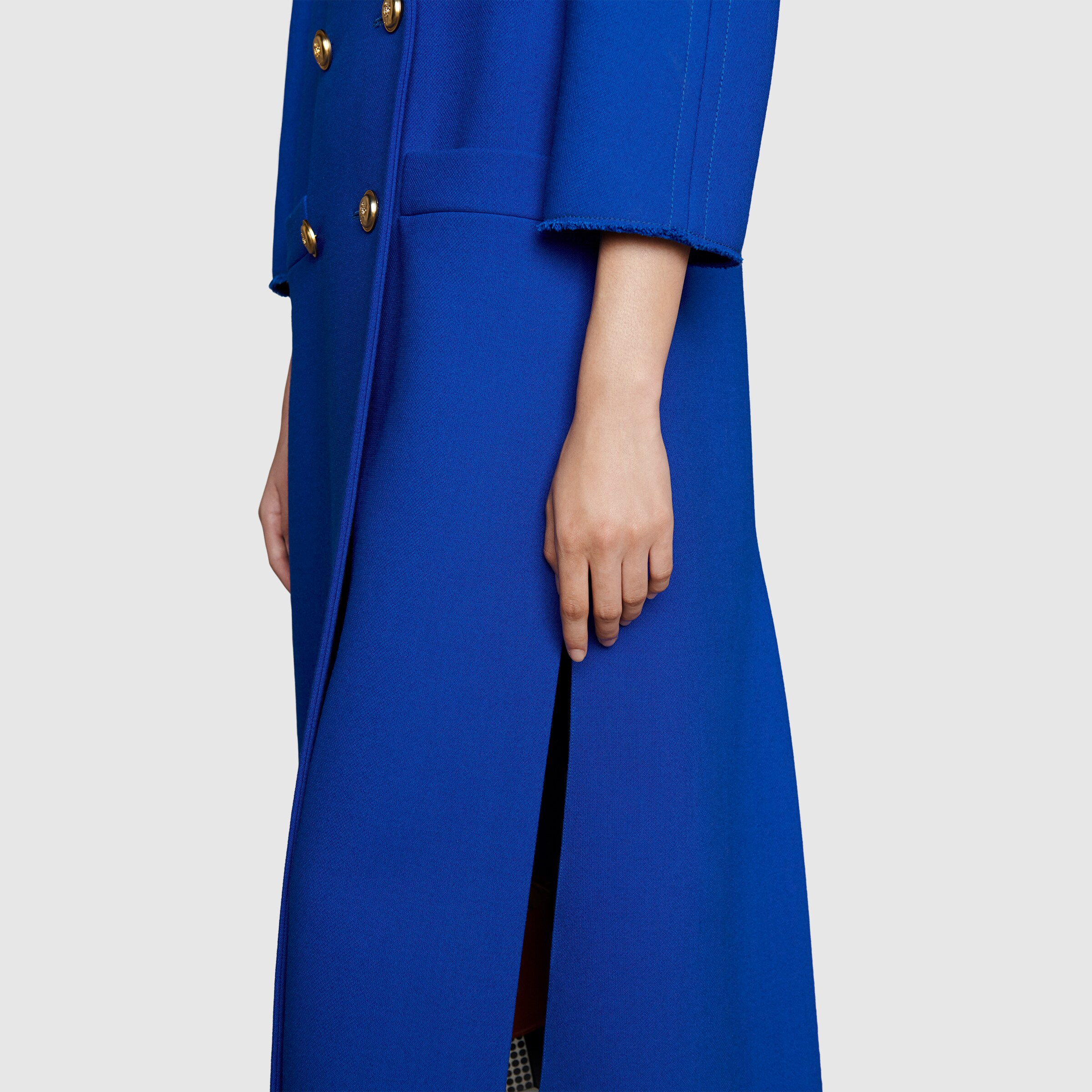 669523_ZHW10_4096_012_100_0000_Light-Double-breasted-coat-with-pleats.jpg