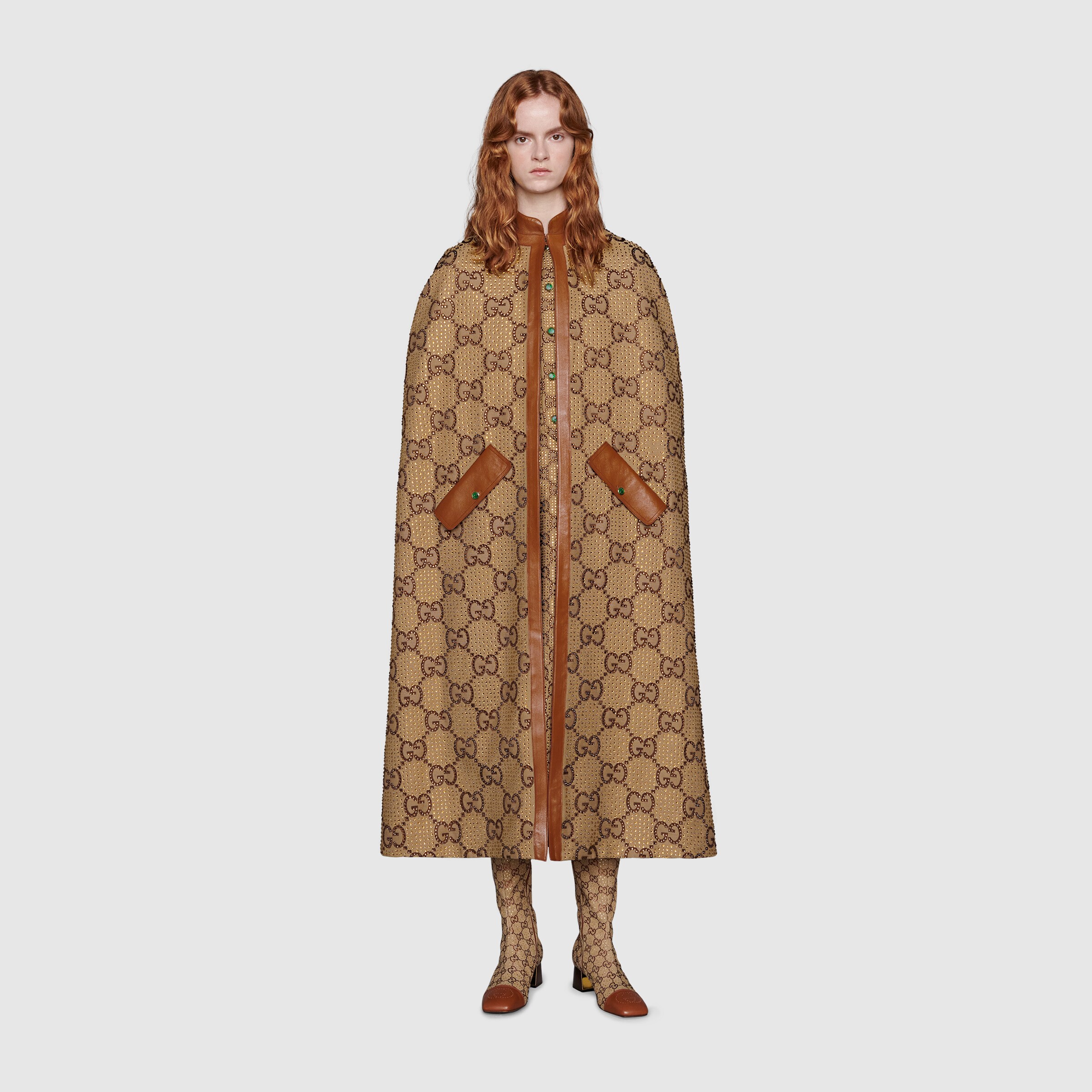 680471_Z8AVM_2184_004_100_0000_Light-Crystal-jumbo-GG-cape-coat.jpg