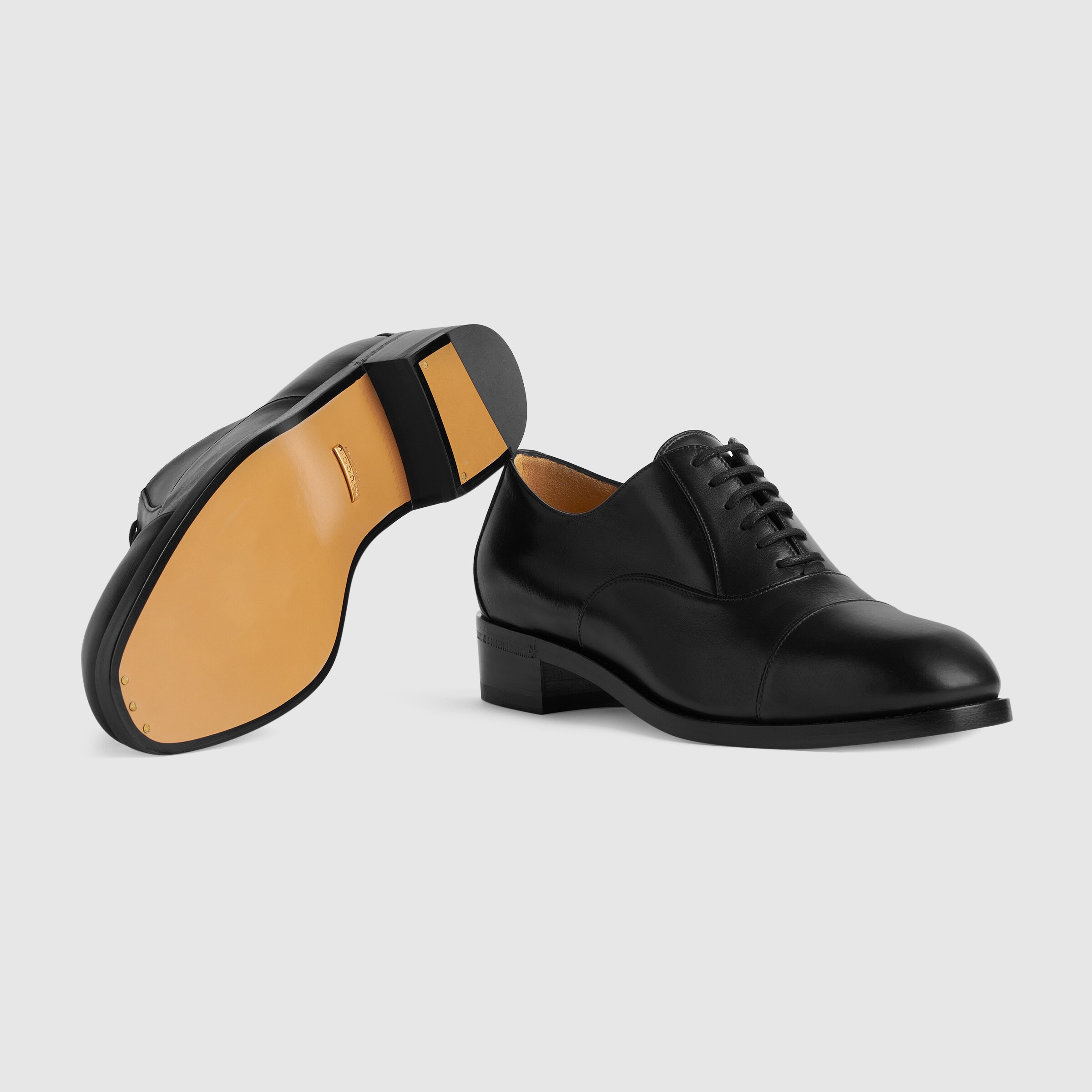 679338_1W600_1000_006_100_0000_Light-Womens-lace-up-shoe.jpg