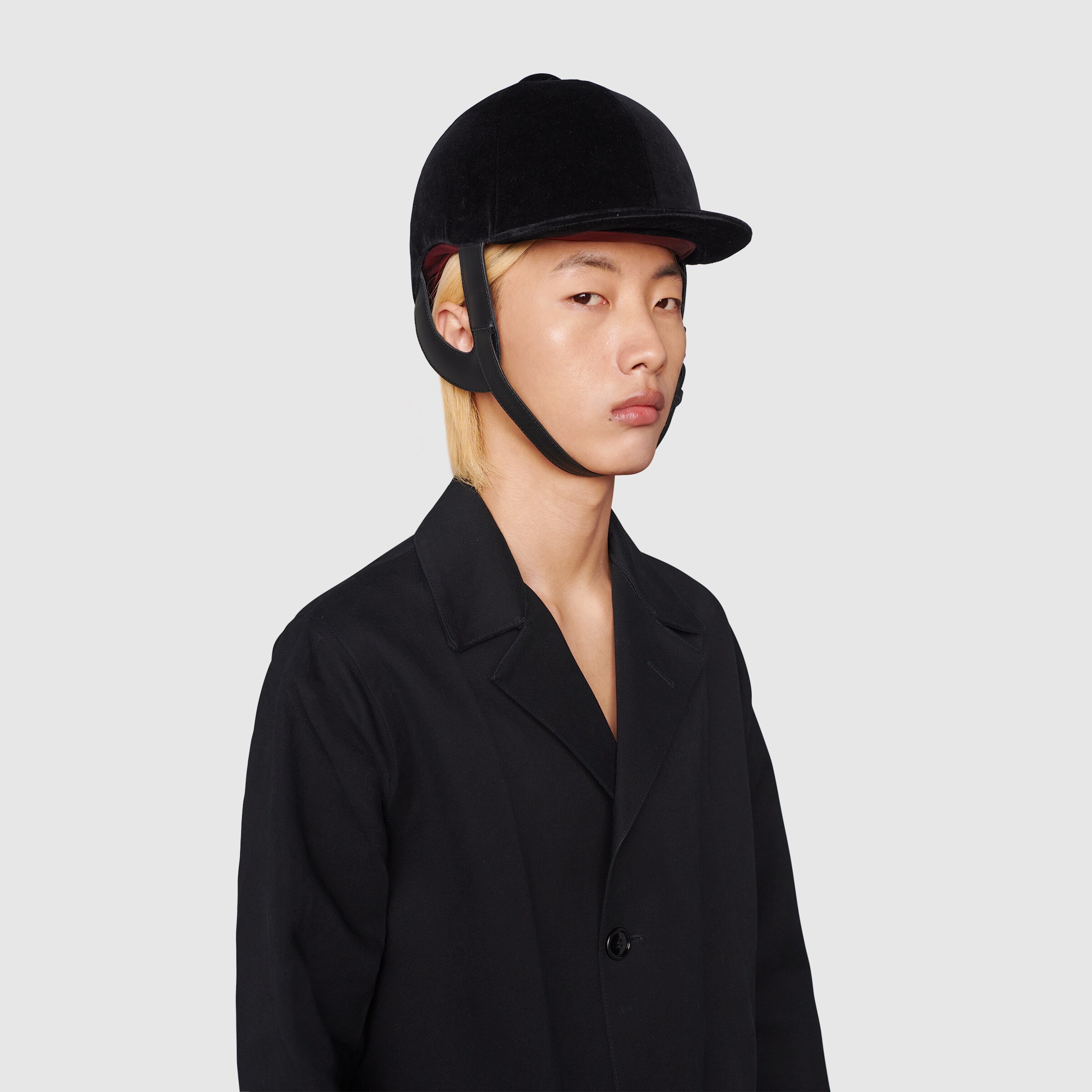 678547_3HAGH_1060_008_100_0000_Light-Velvet-helmet.jpg