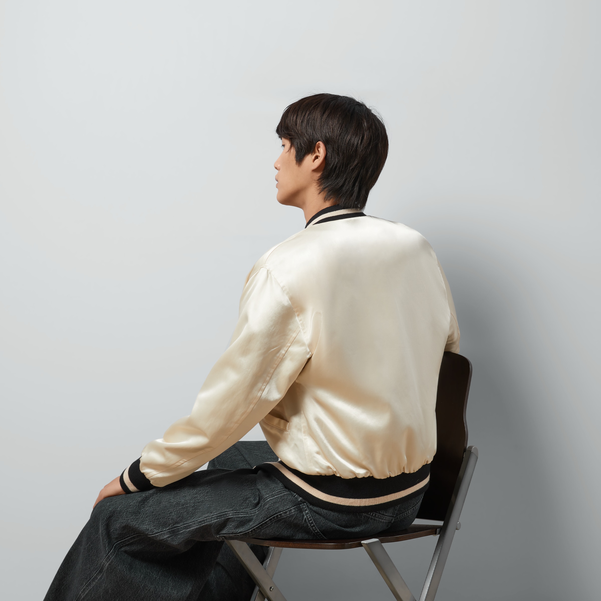 672259_ZAHV9_1043_011_100_0000_Light-Reversible-water-repellent-nylon-bomber.jpg