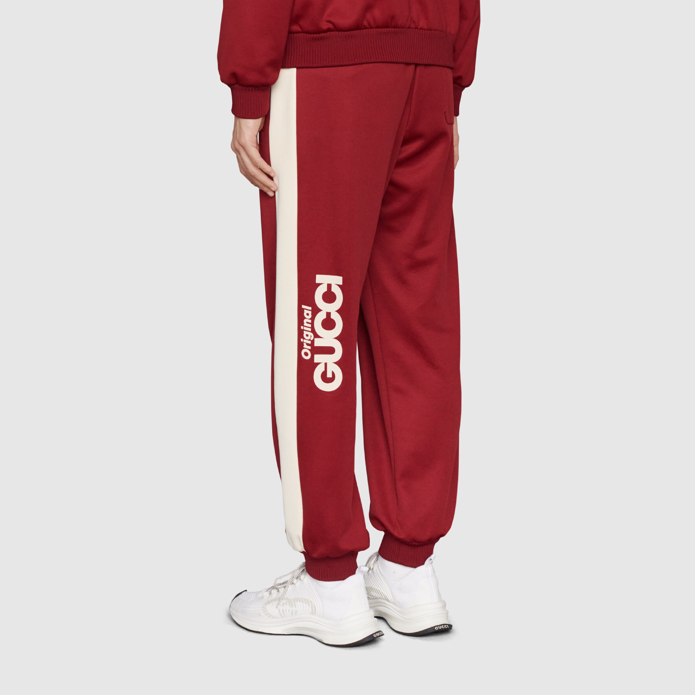 673755_XJDUZ_6240_005_100_0000_Light-Original-Gucci-print-track-bottoms.jpg
