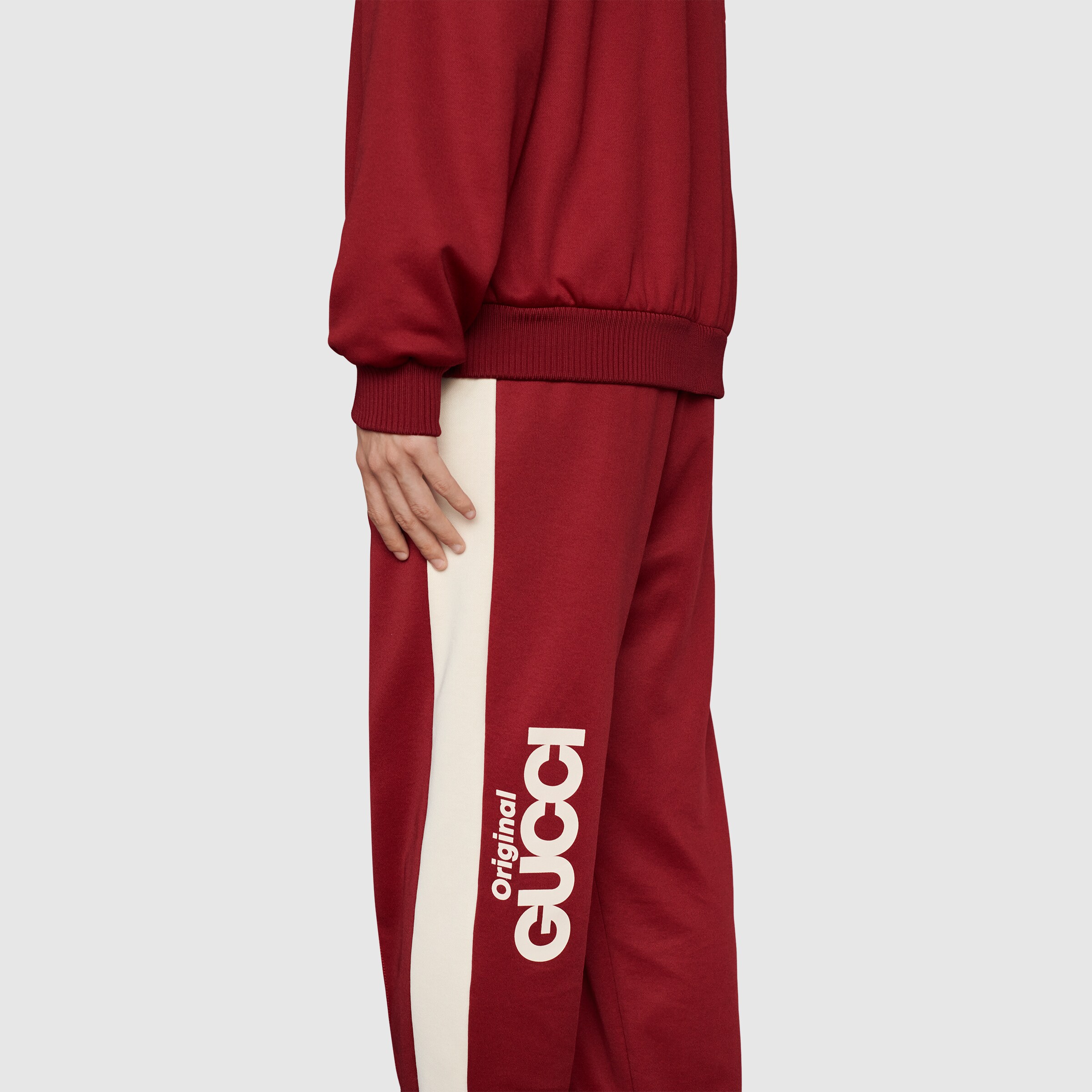 673755_XJDUZ_6240_010_100_0000_Light-Original-Gucci-print-track-bottoms.jpg