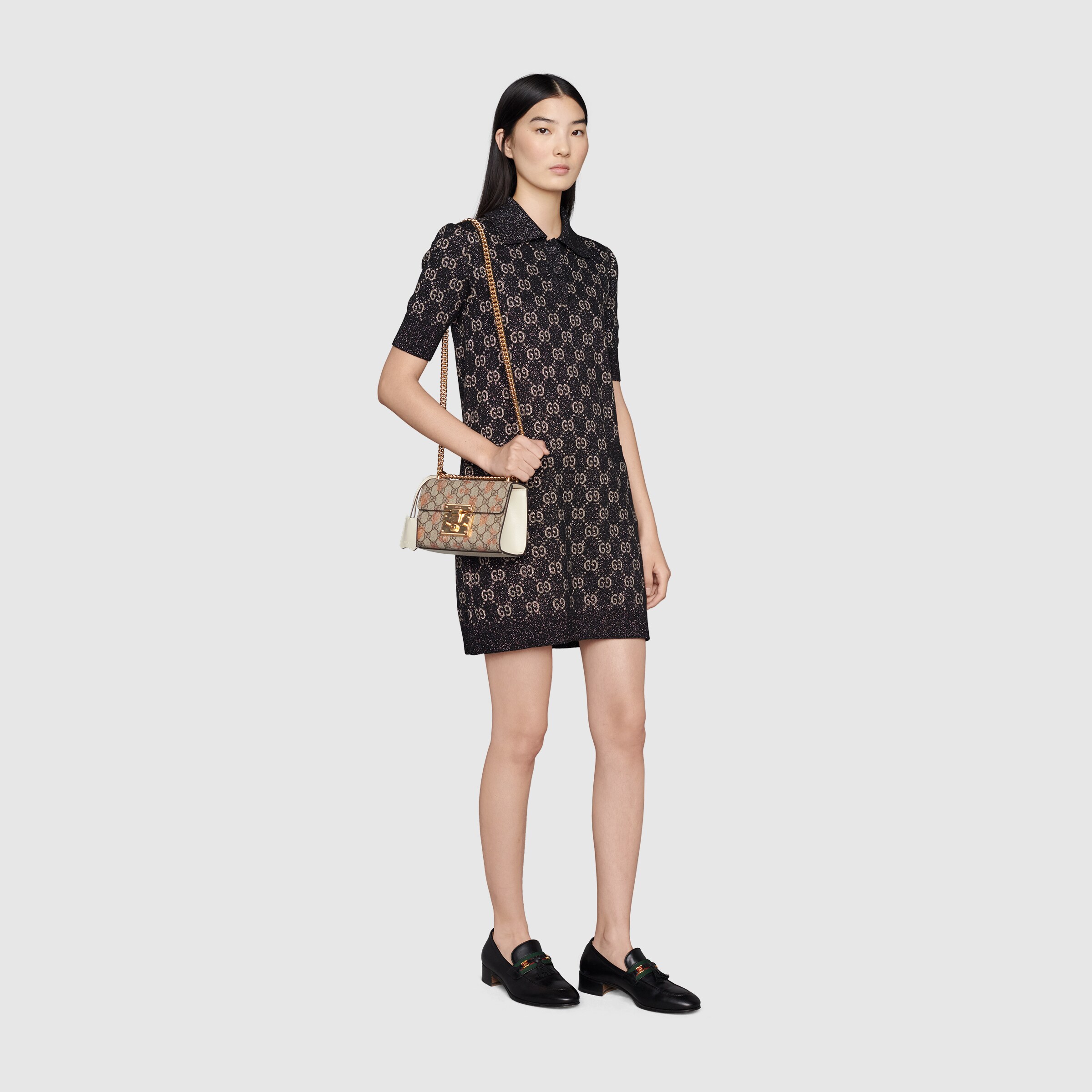 409487_UM6AG_8295_005_100_0000_Light-Padlock-small-berry-shoulder-bag.jpg