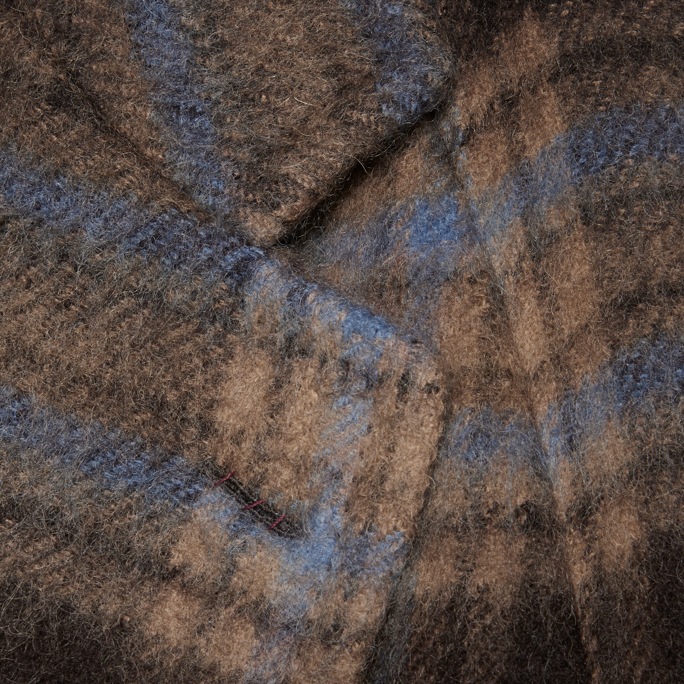 664710_ZAG9O_2006_012_100_0000_Light-Check-wool-coat-with-Gucci-label.jpg