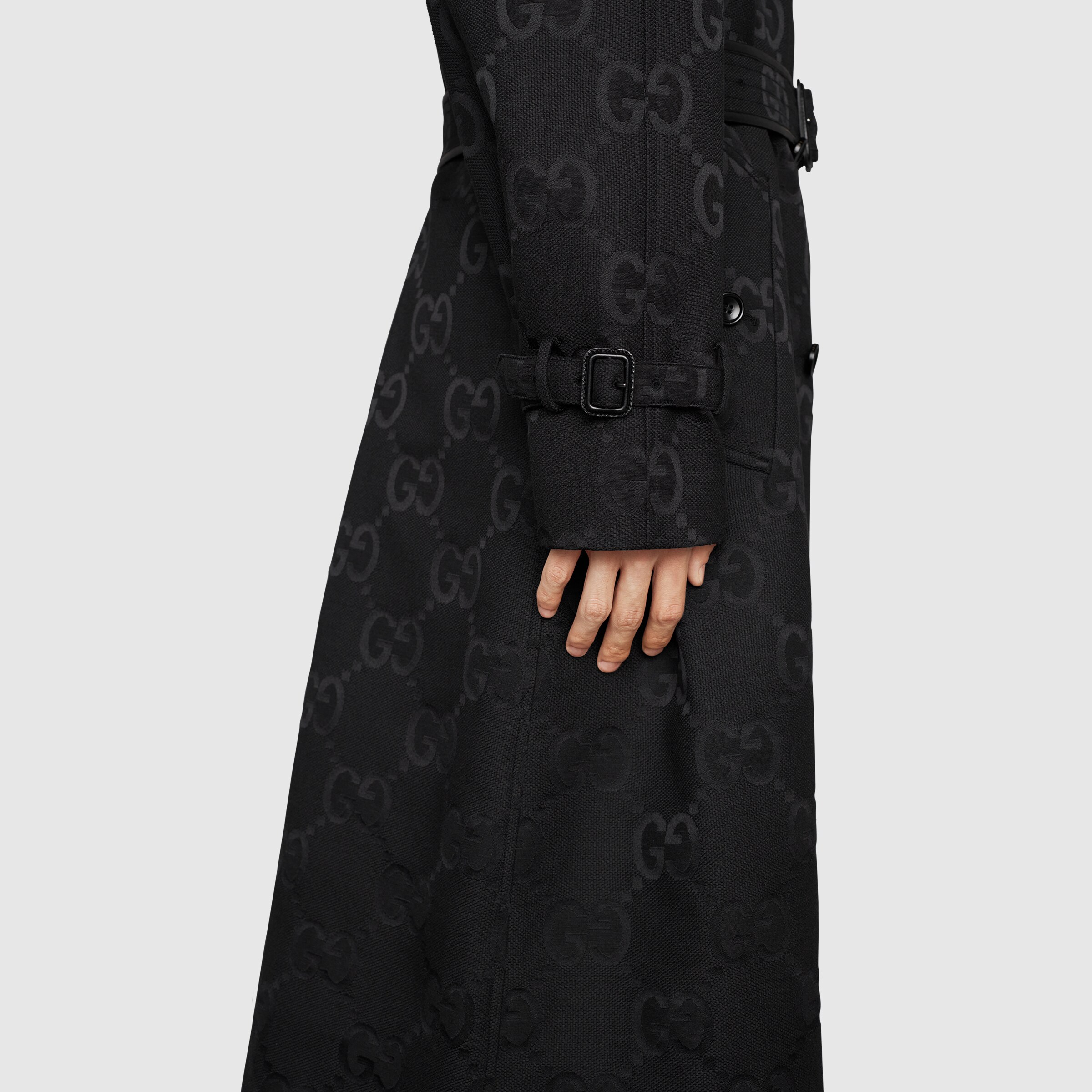 681036_Z8AVU_1000_012_100_0000_Light-Jumbo-GG-canvas-coat.jpg