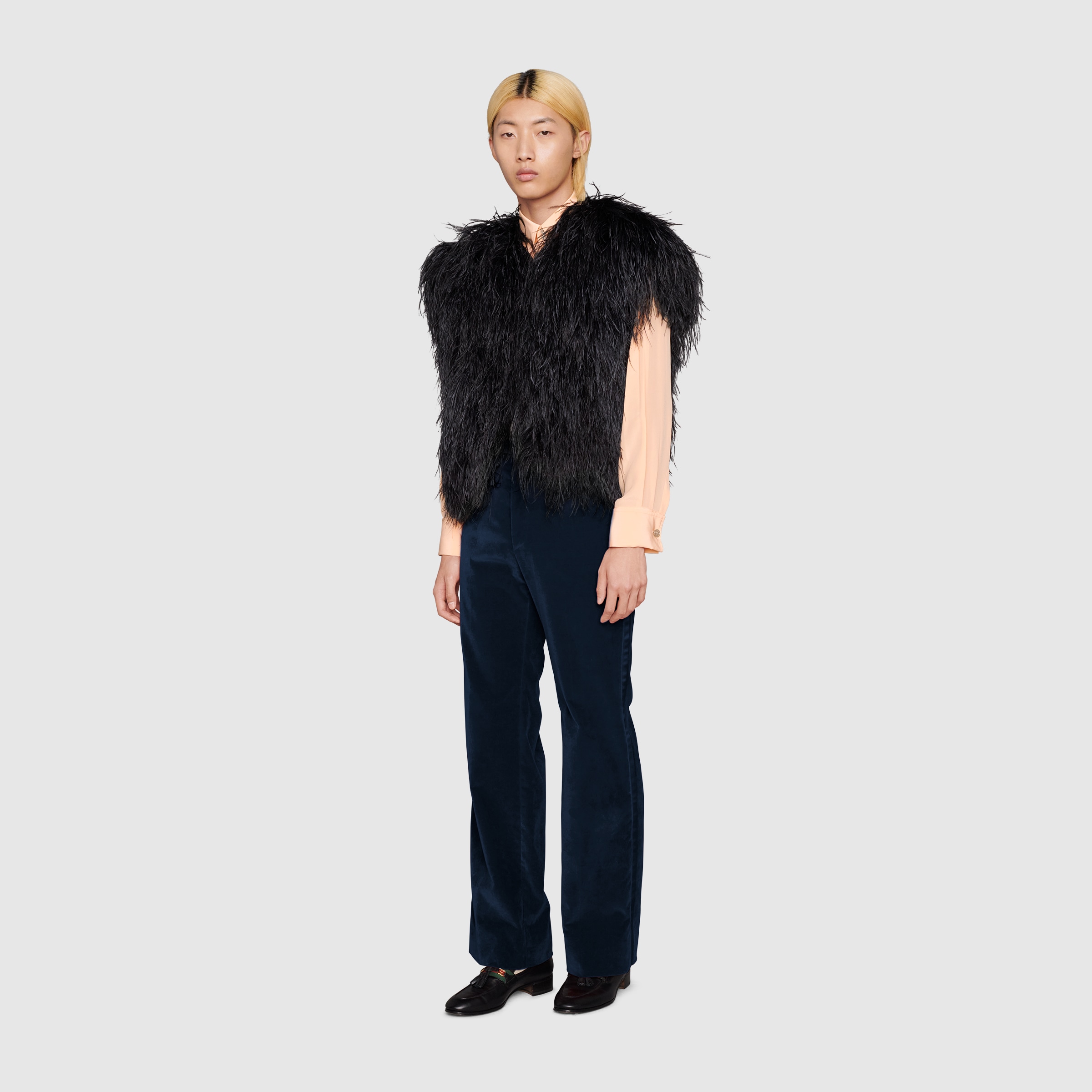 678889_Z8AUW_1000_002_100_0000_Light-Vest-with-feathers.jpg