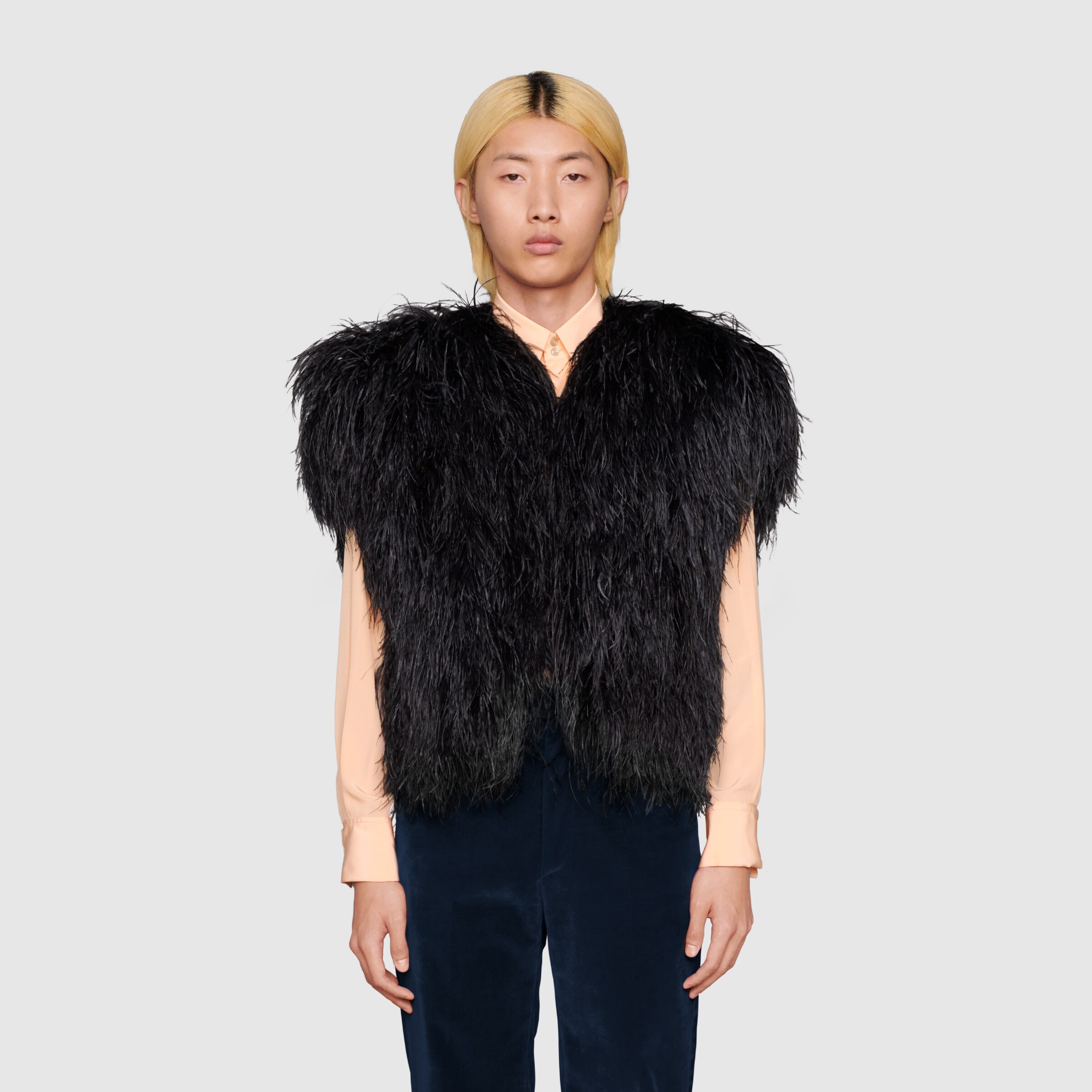 678889_Z8AUW_1000_004_100_0000_Light-Vest-with-feathers.jpg