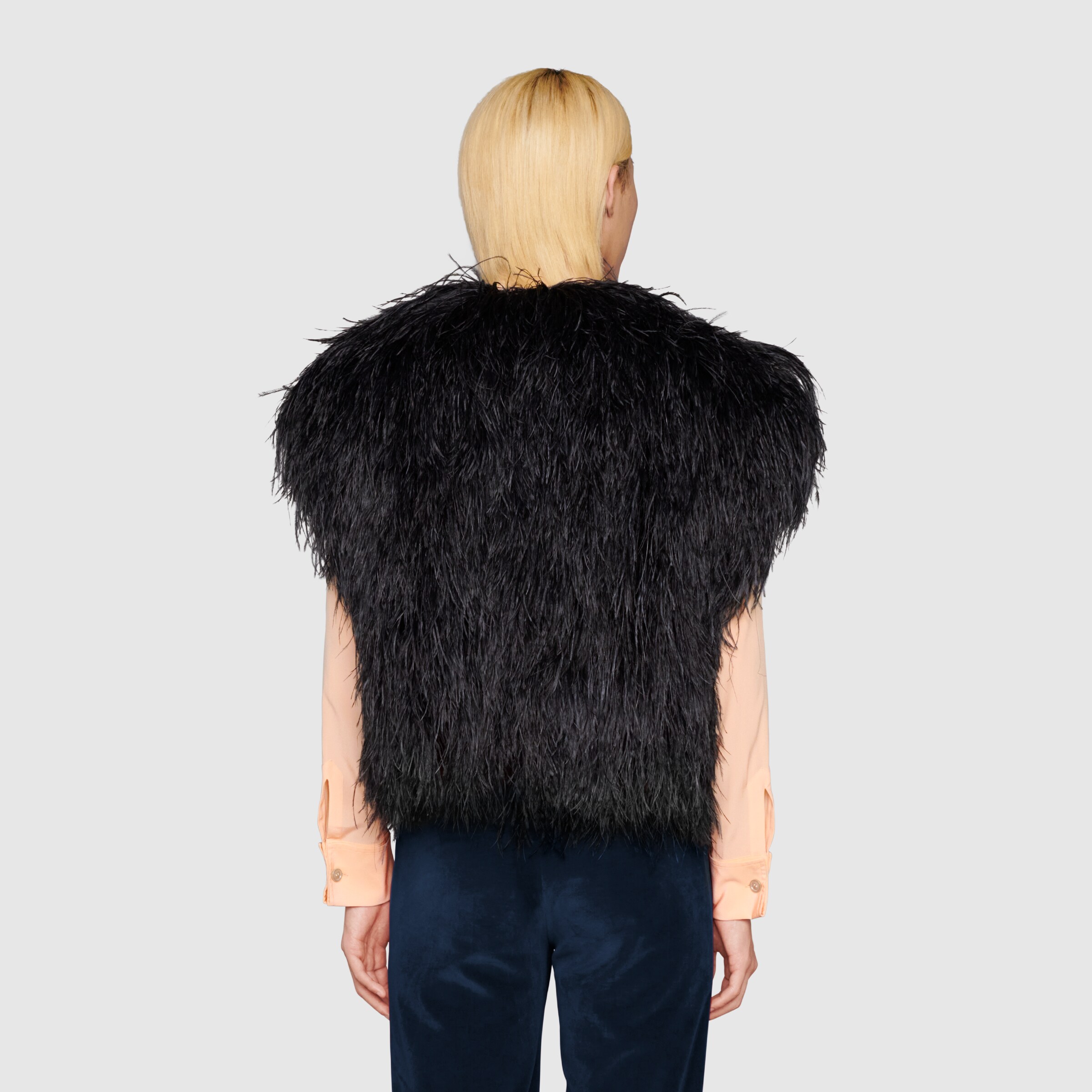 678889_Z8AUW_1000_005_100_0000_Light-Vest-with-feathers.jpg