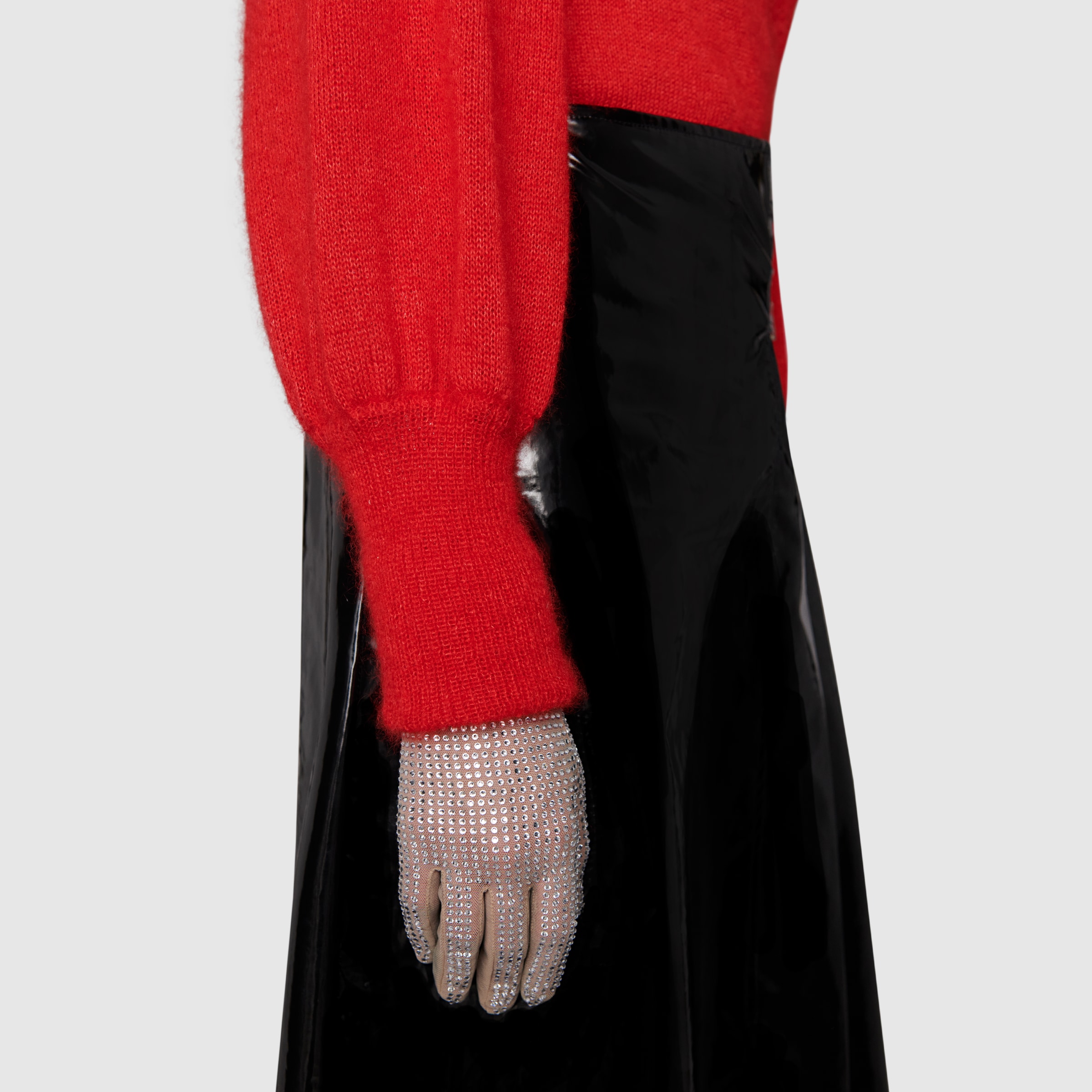 670624_XKB1V_6429_015_100_0000_Light-Silk-mohair-jumper-with-feathers.jpg