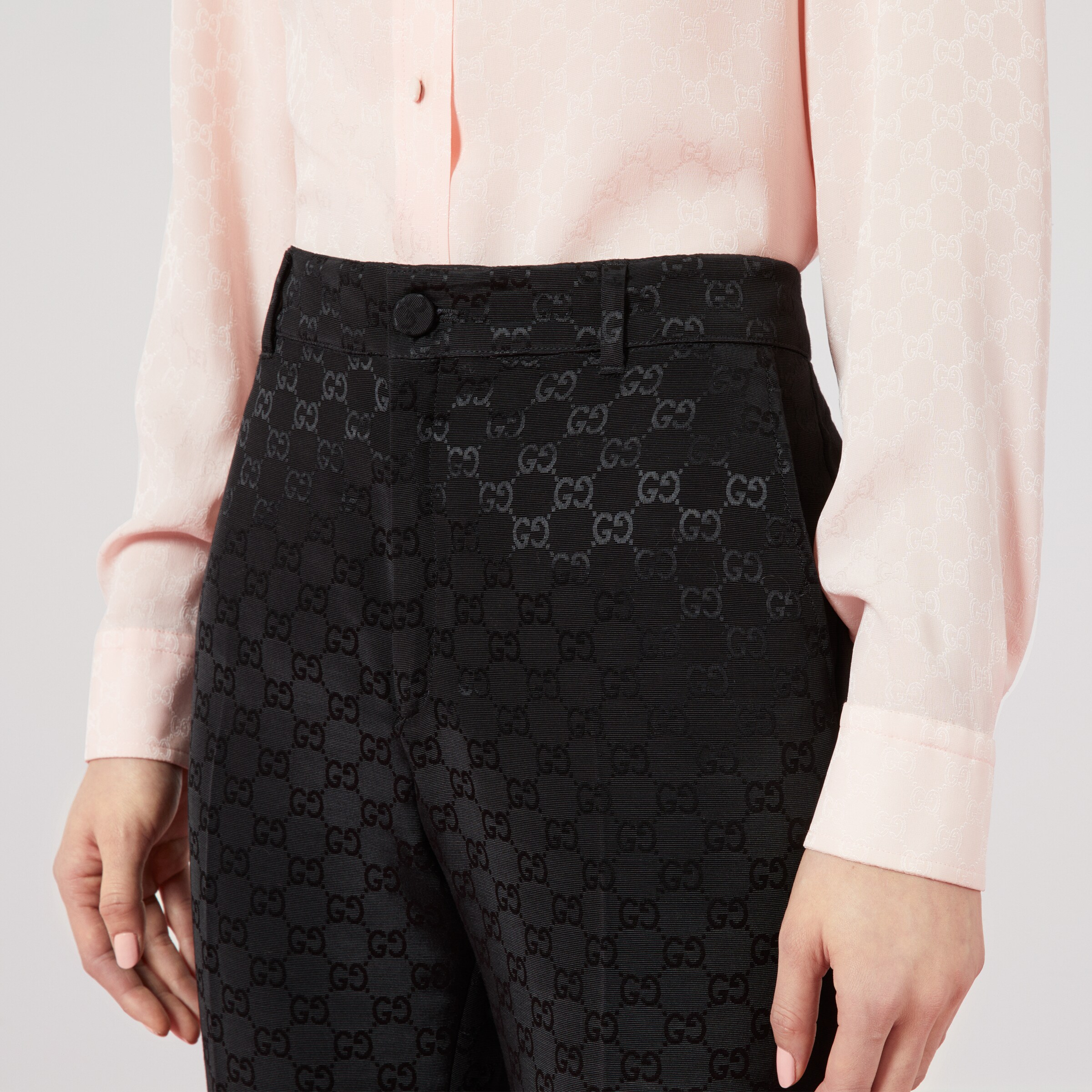 664408_ZAHMD_1000_005_100_0000_Light-Light-GG-canvas-trousers.jpg