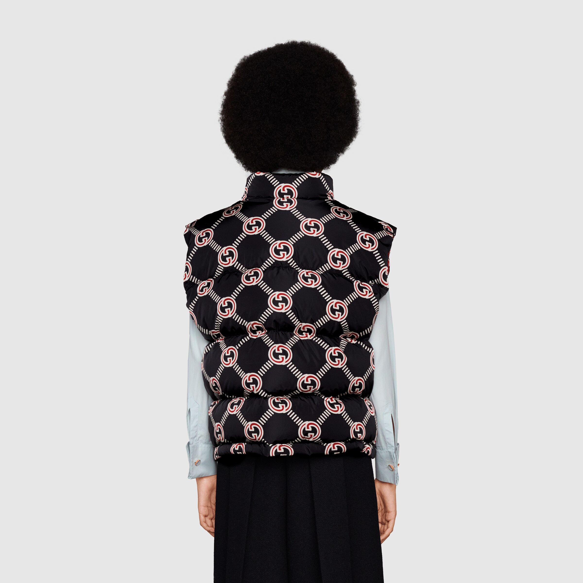 665137_Z8AS4_1072_005_100_0000_Light-Interlocking-G-down-padded-vest.jpg