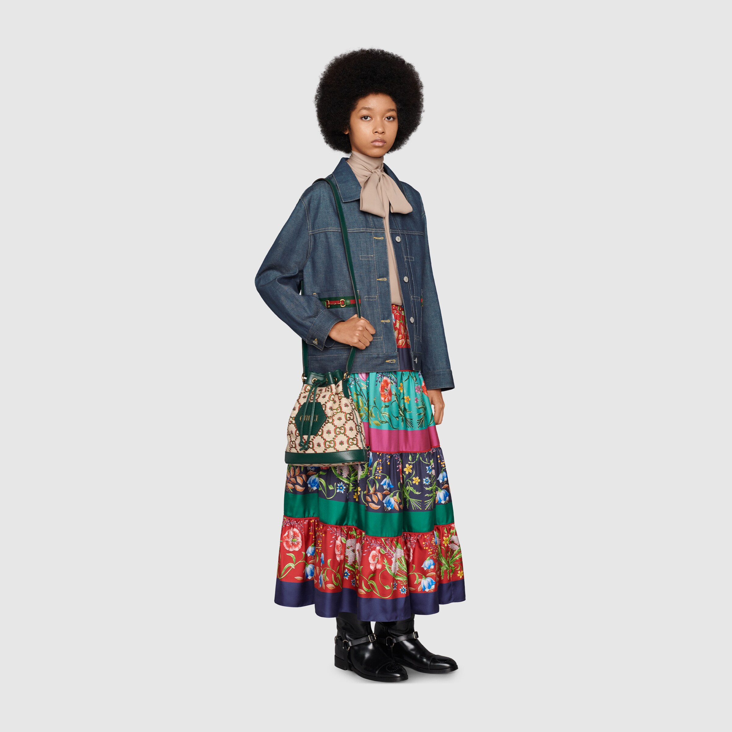 677254_XDBUT_4759_003_100_0000_Light-Gucci-100-denim-jacket.jpg