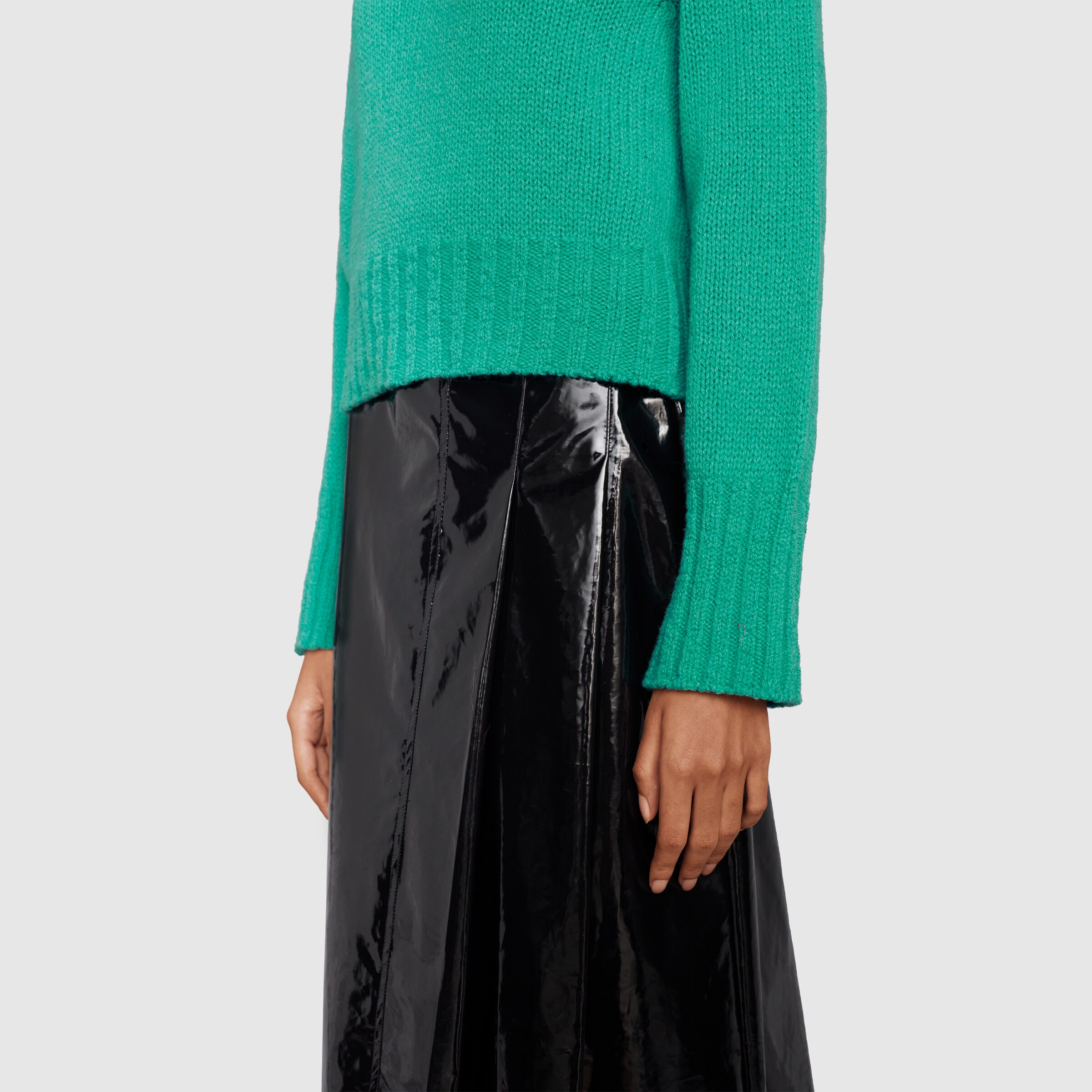678448_XKBZS_3132_012_100_0000_Light-Detachable-feathers-wool-jumper.jpg
