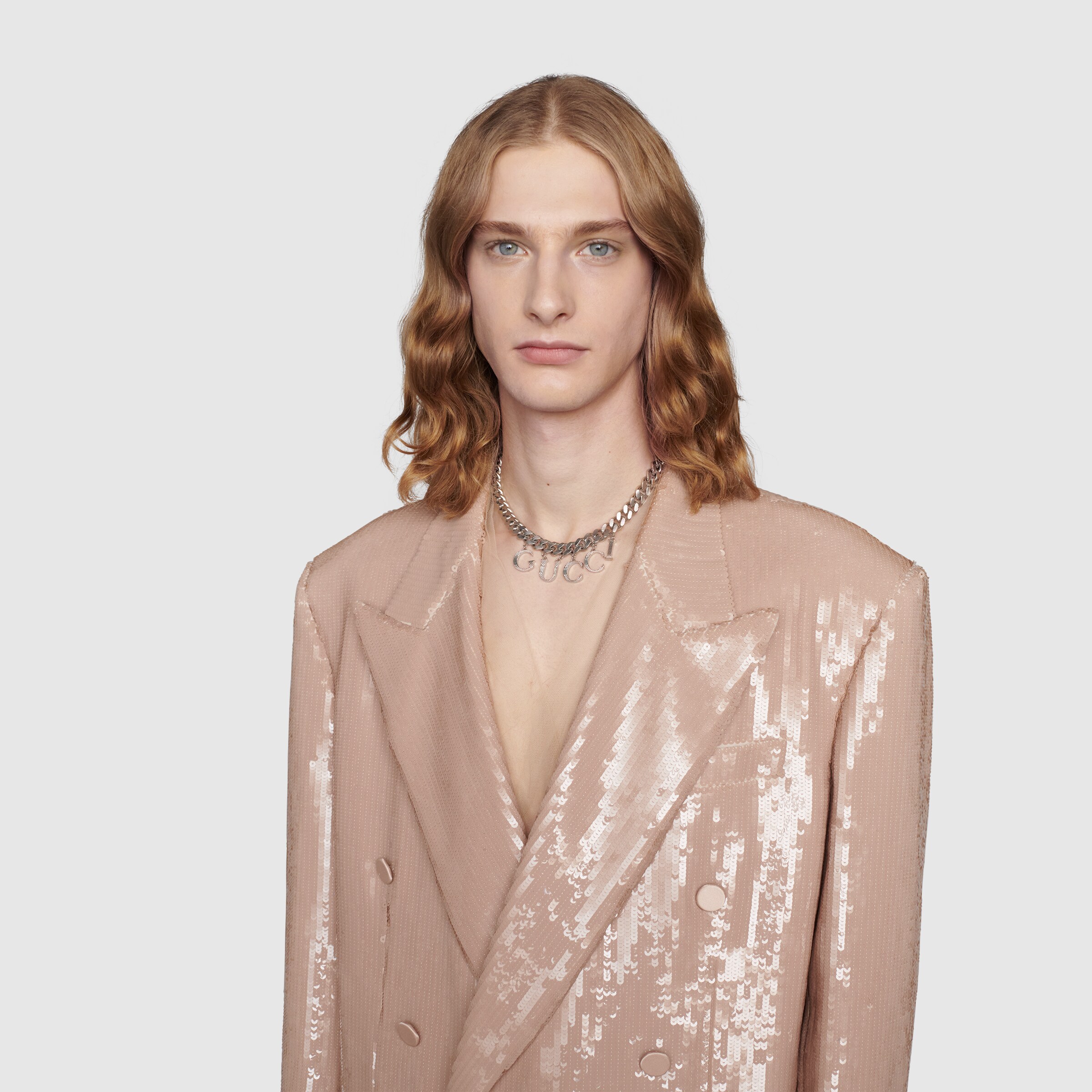 675769_I4601_0926_009_100_0000_Light-Necklace-with-Gucci-script.jpg