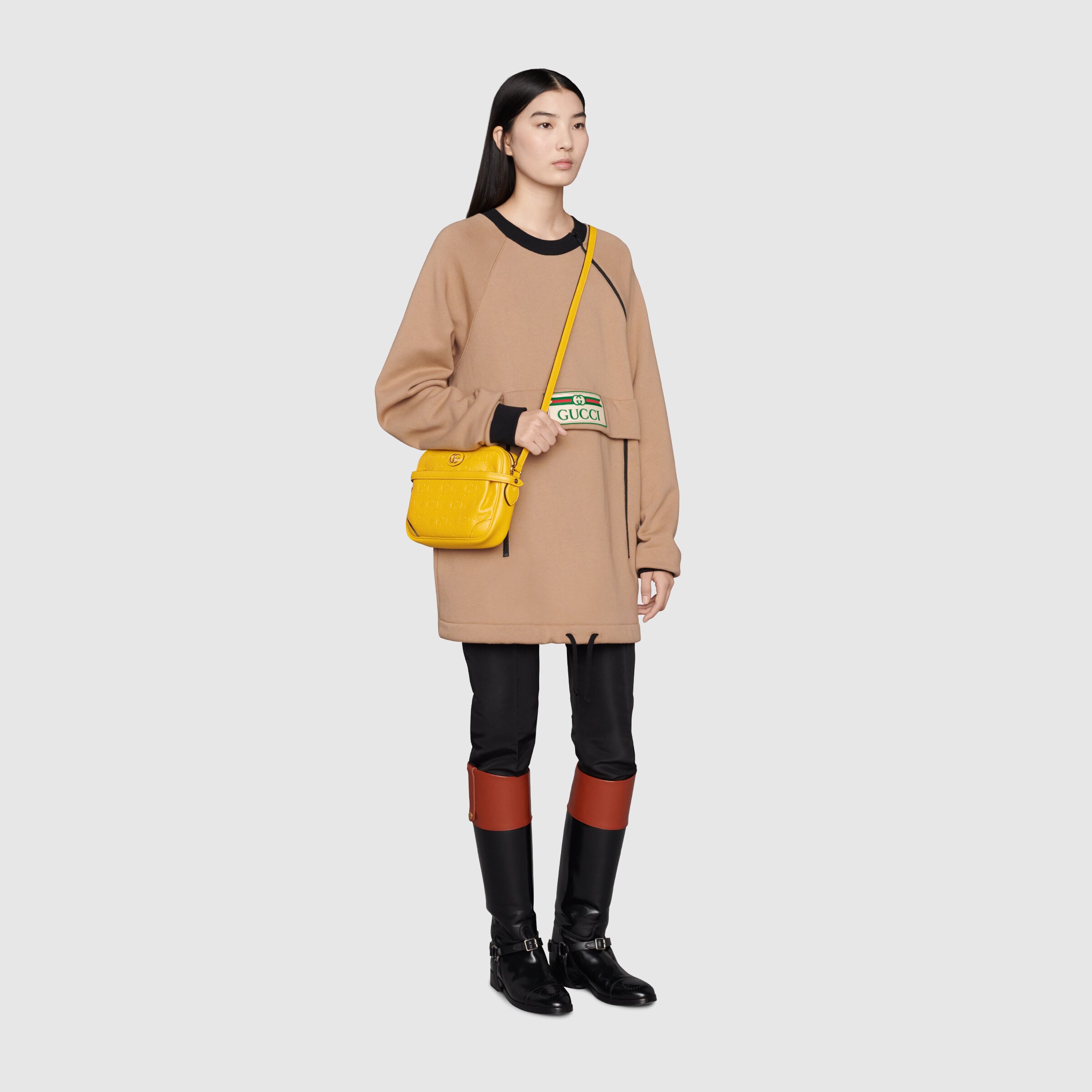 675776_UF2AG_7223_011_100_0000_Light-Small-GG-star-shoulder-bag.jpg