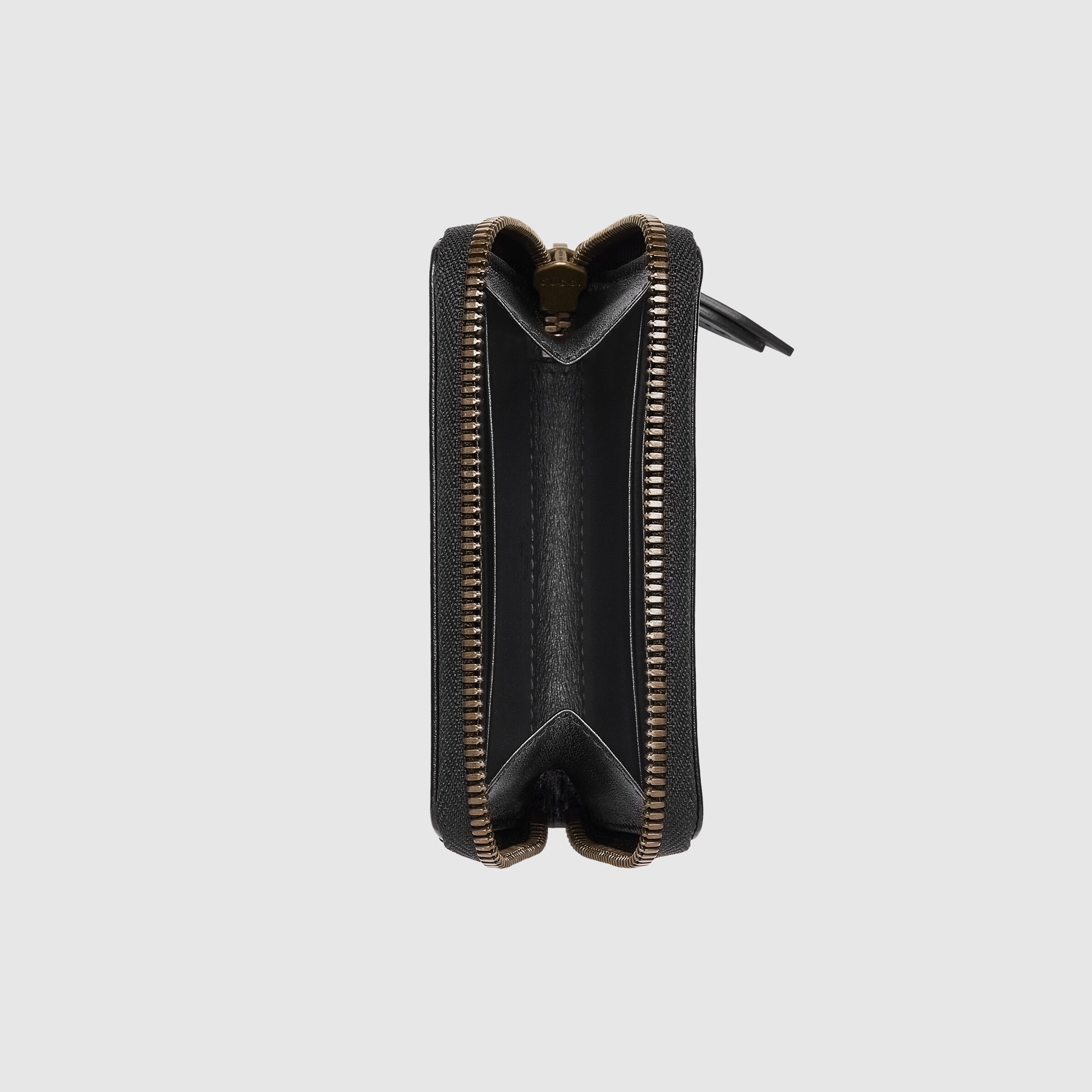 671772_DTDHT_1000_002_080_0031_Light-GG-Marmont-matelass-zip-card-case.jpg