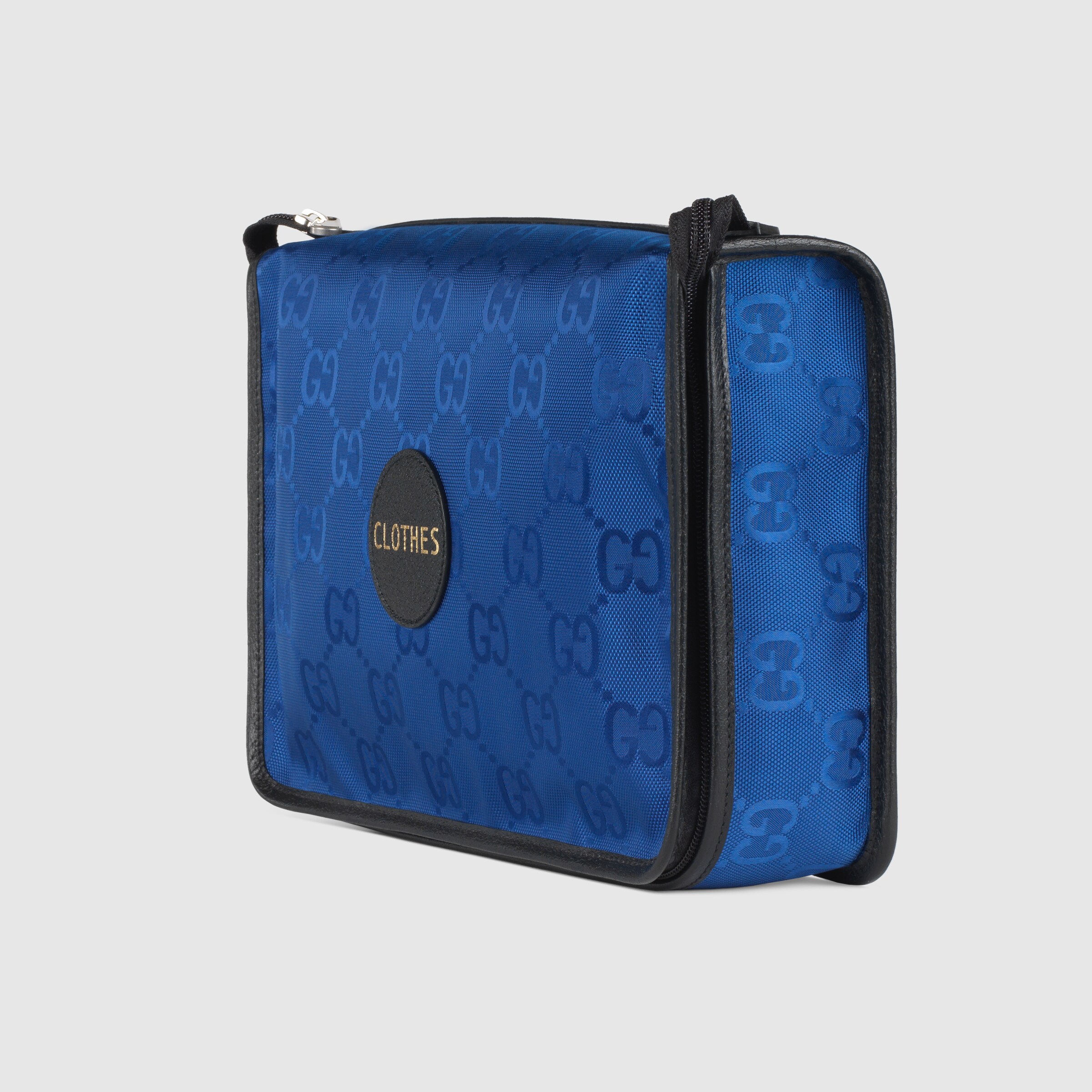674797_UKDLN_4267_002_053_0000_Light-Gucci-Off-The-Grid-medium-packing-cube.jpg