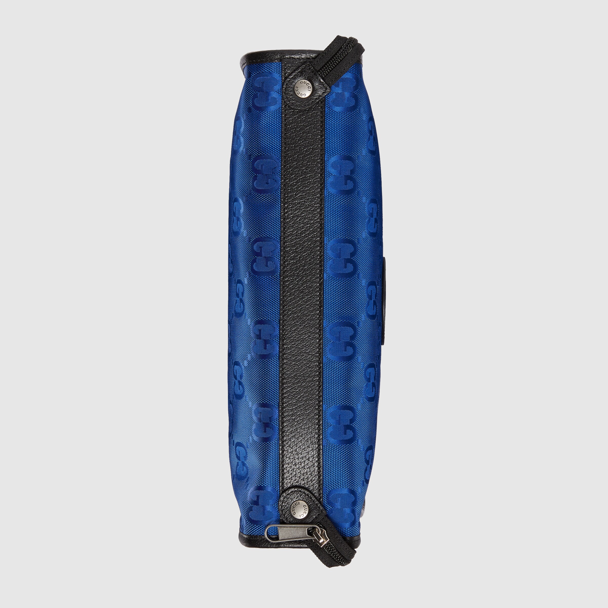 674797_UKDLN_4267_006_053_0000_Light-Gucci-Off-The-Grid-medium-packing-cube.jpg