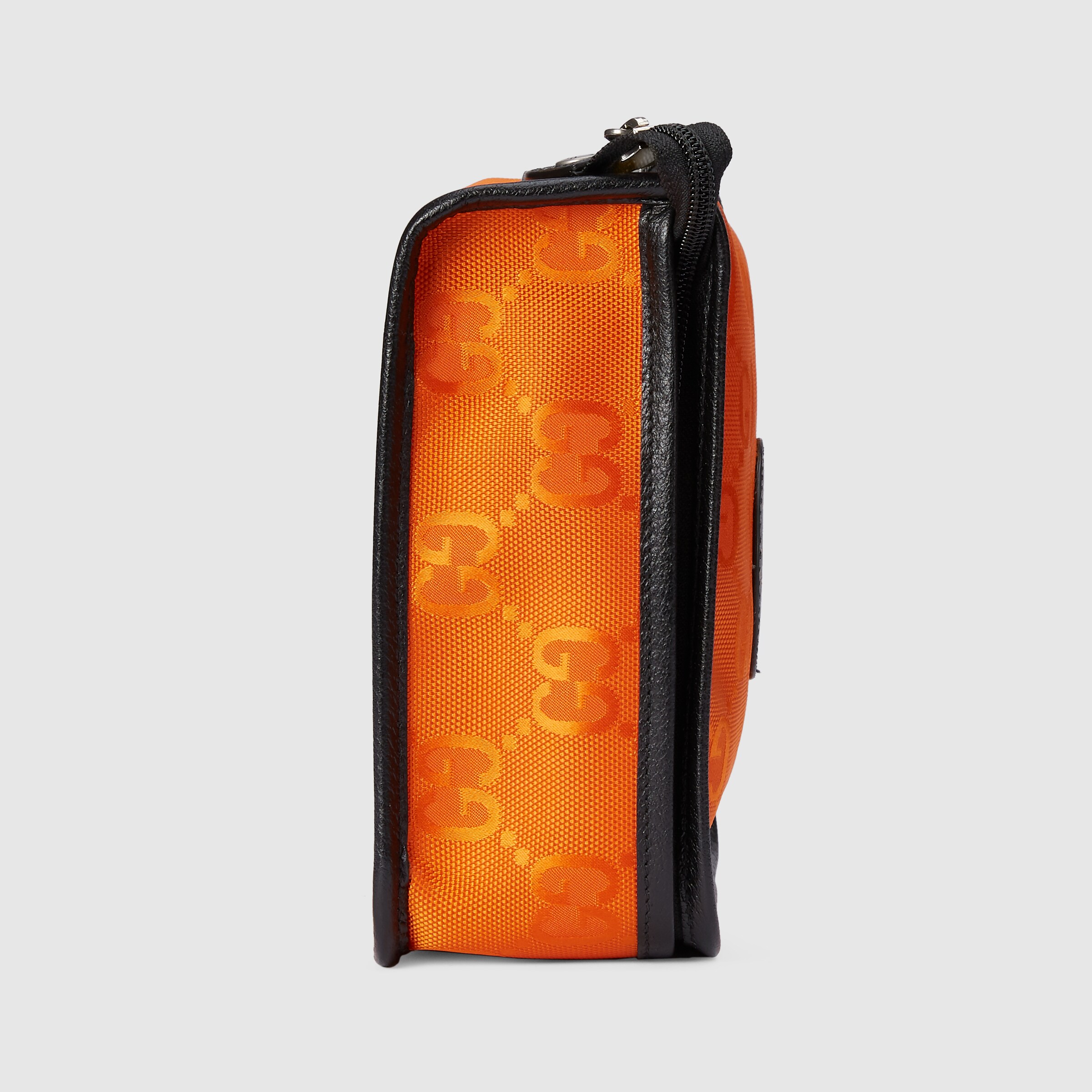674801_UKDLN_7560_004_036_0000_Light-Gucci-Off-The-Grid-small-packing-cube.jpg