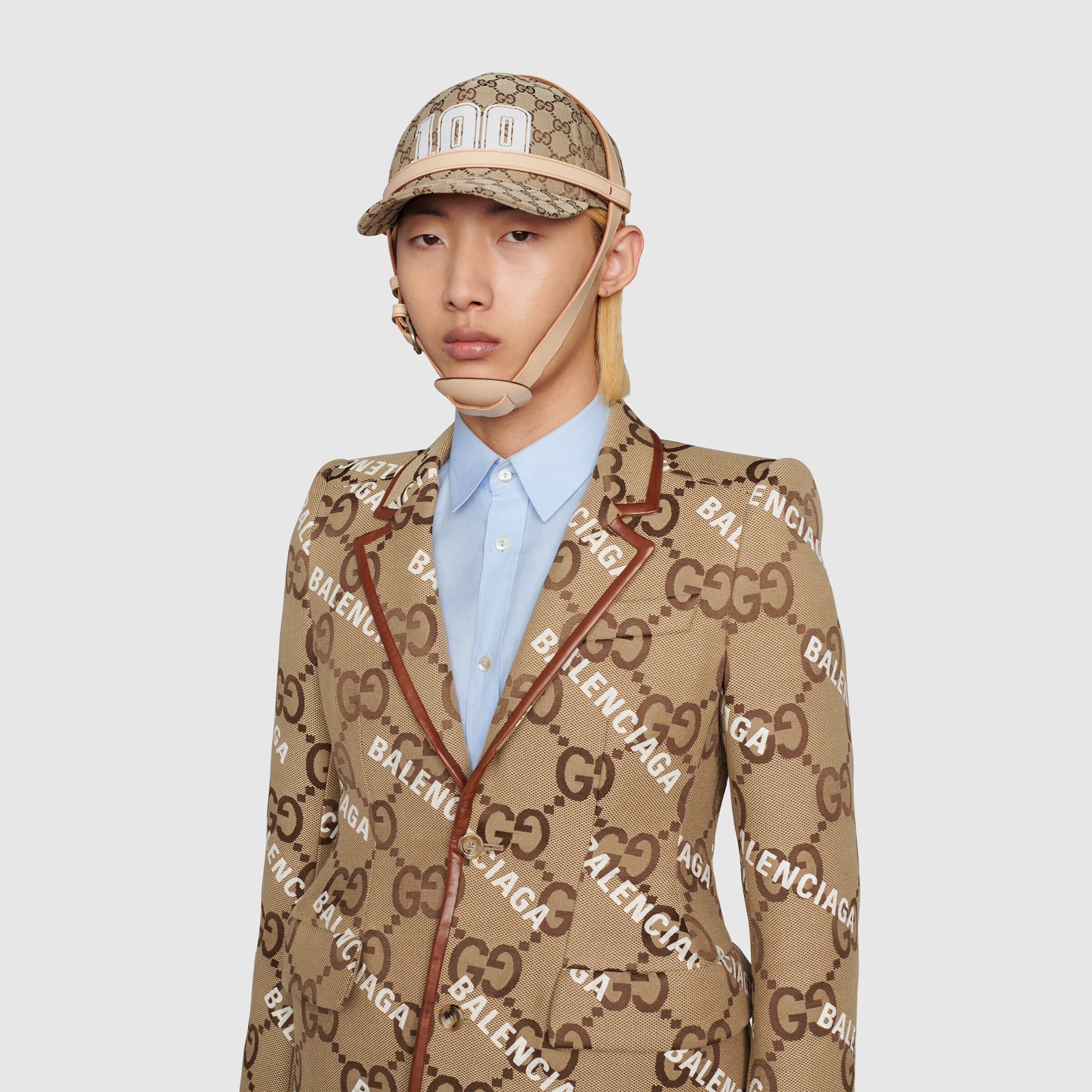 676013_Z8AS6_2190_003_100_0000_Light-The-Hacker-Project-jumbo-GG-jacket.jpg
