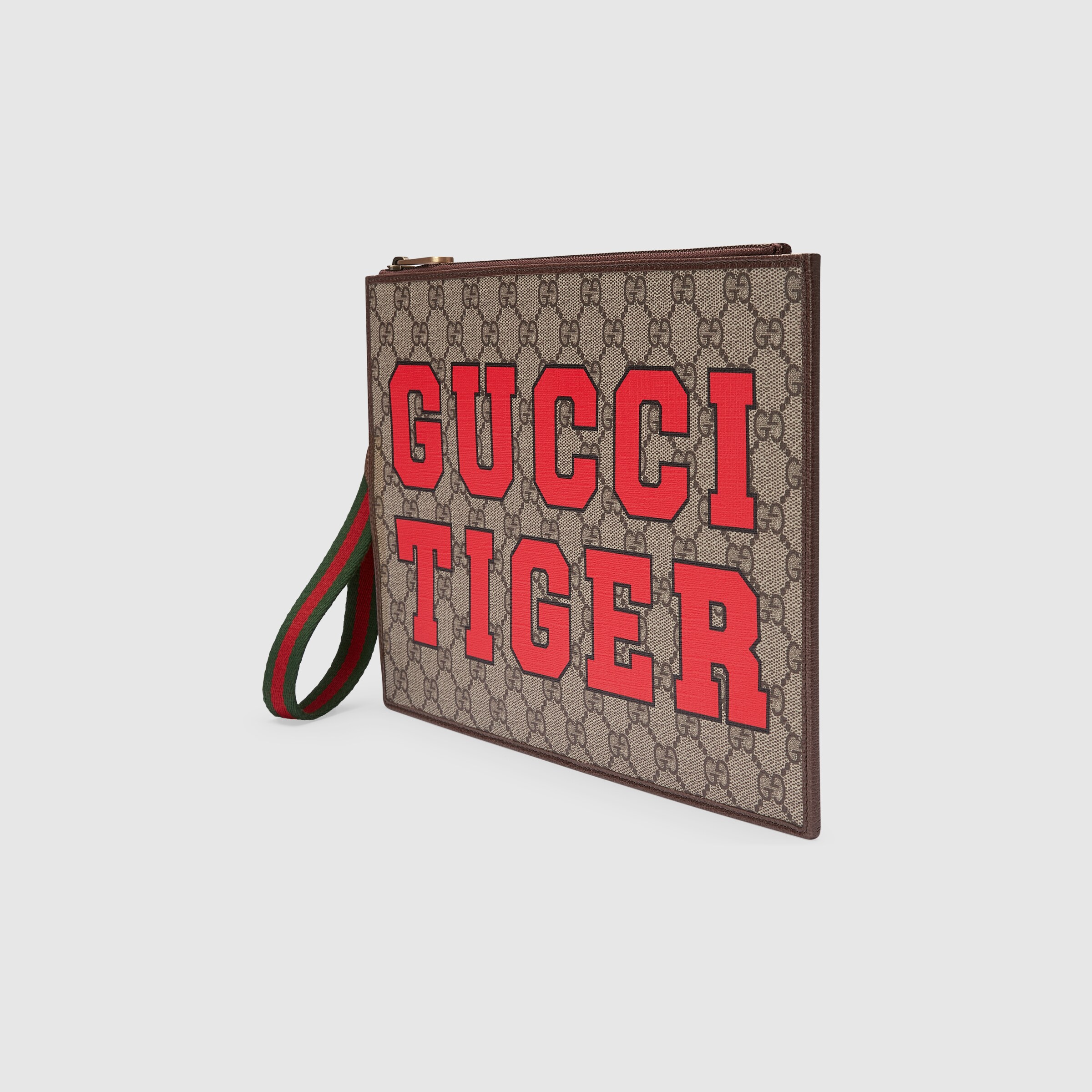 688378_US7DC_9395_002_080_0036_Light-Gucci-Tiger-pouch.jpg