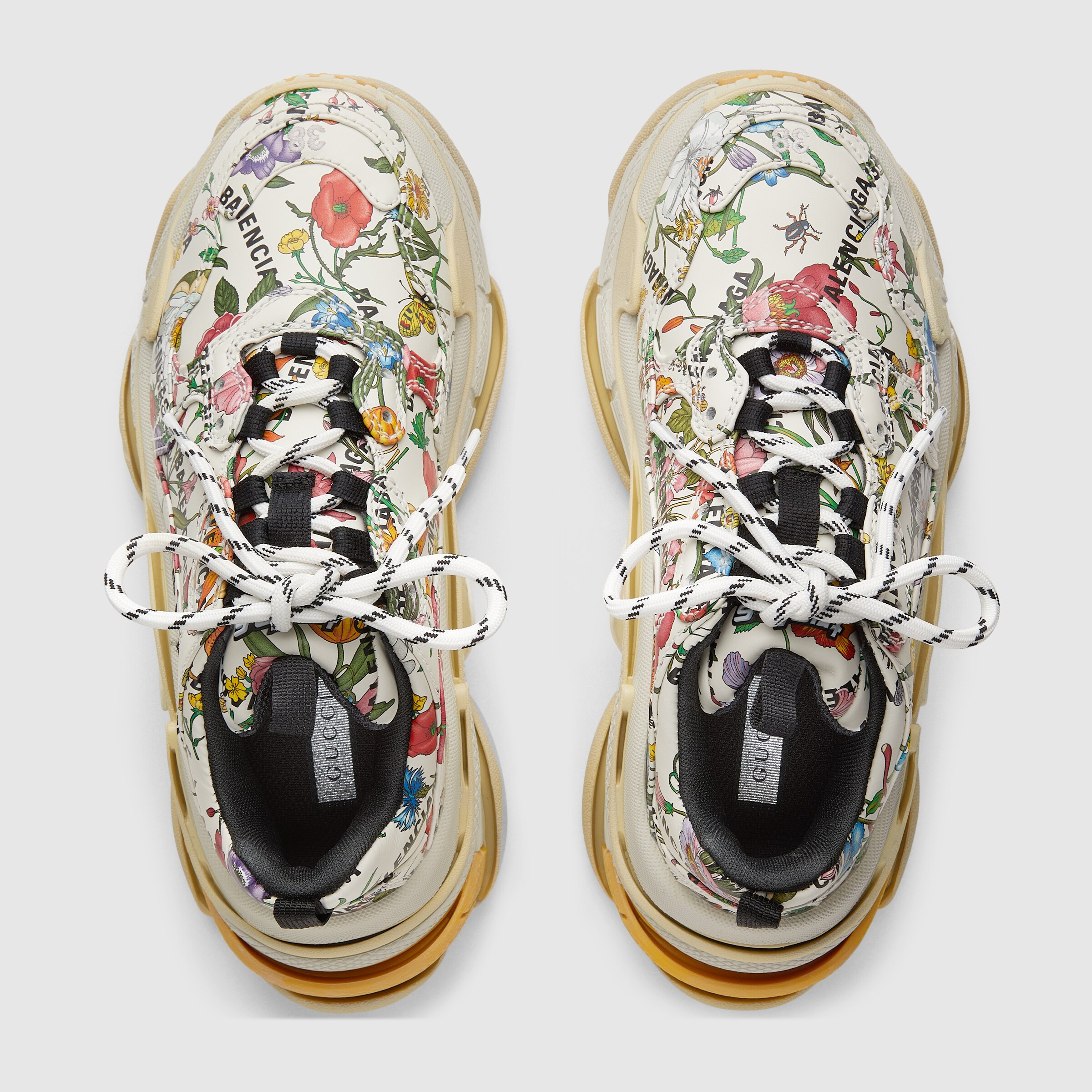677195_UL110_8461_004_100_0000_Light-Womens-The-Hacker-Project-Triple-S-sneaker.jpg