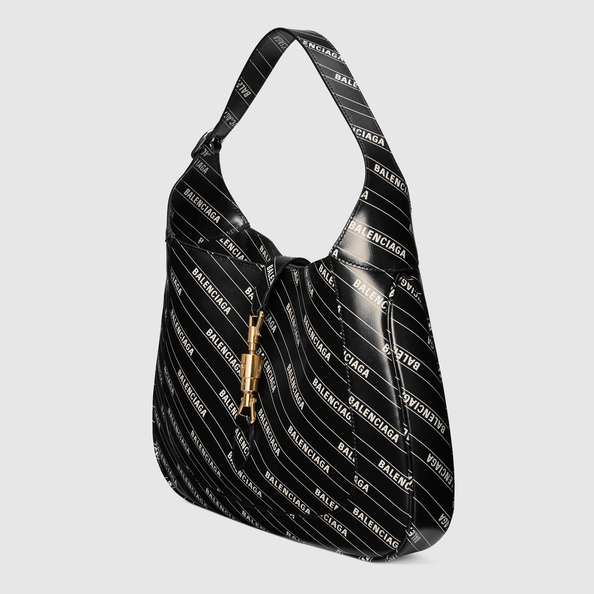 636712_UO40G_1089_002_086_0000_Light-The-Hacker-Project-medium-Jackie-1961-bag.jpg