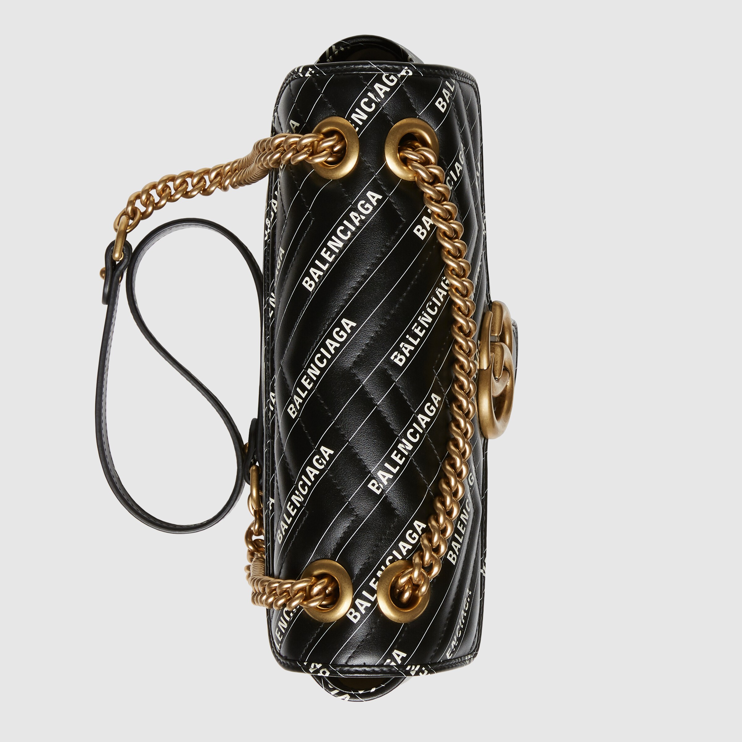 443497_UK5AT_1089_006_063_0017_Light-The-Hacker-Project-small-GG-Marmont-bag.jpg