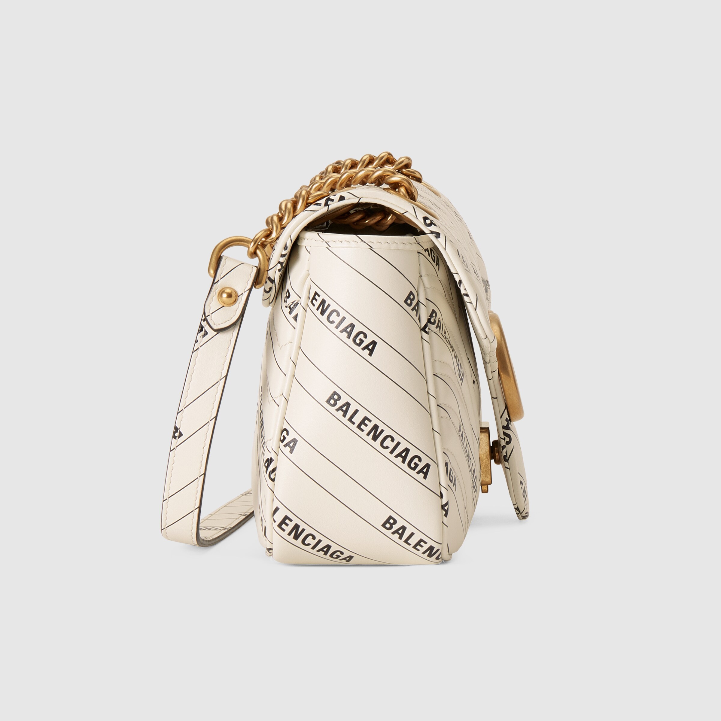 443497_UK5AT_9099_004_063_0010_Light-The-Hacker-Project-small-GG-Marmont-bag.jpg