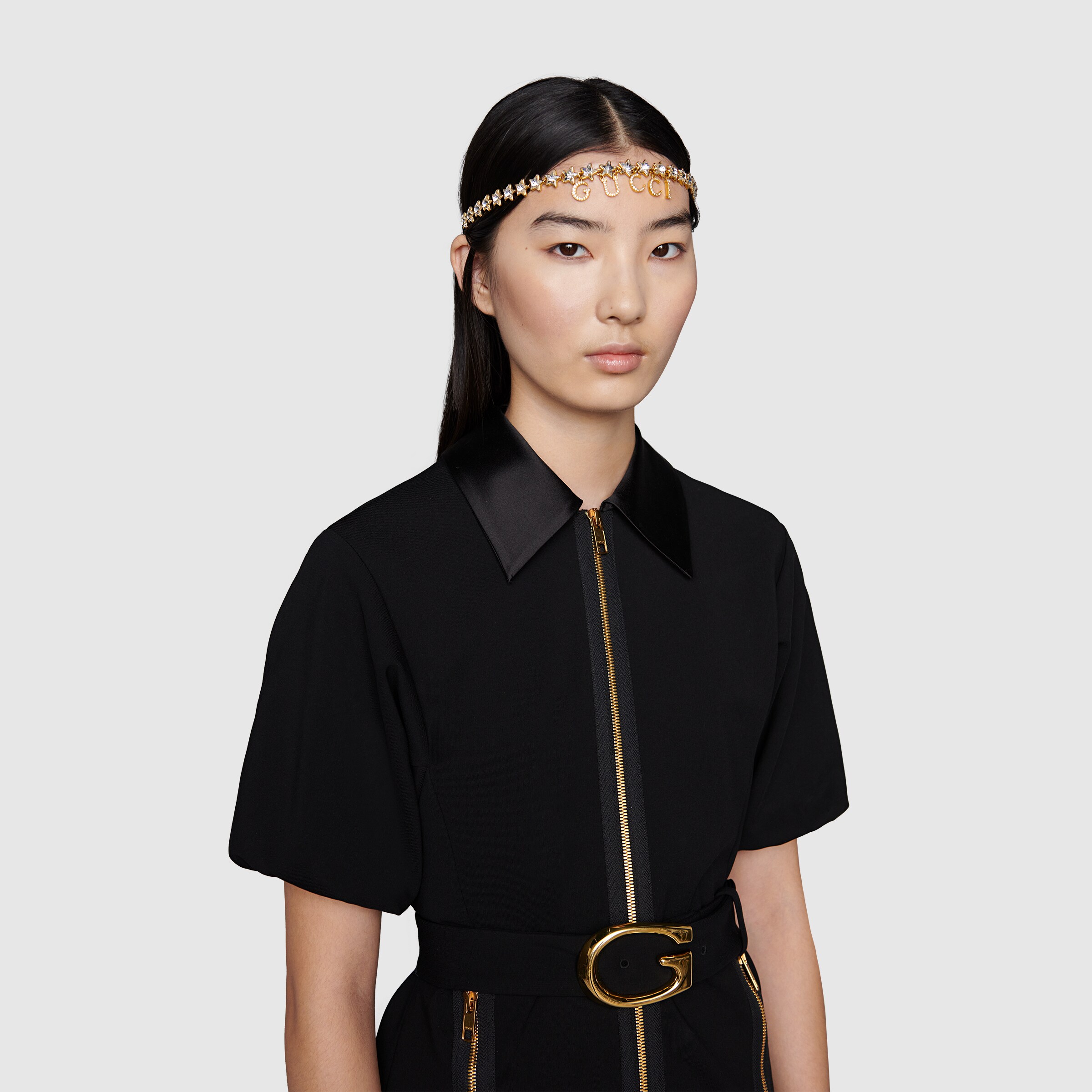 679047_J4N78_8525_008_100_0000_Light-Tiara-with-Gucci-script.jpg