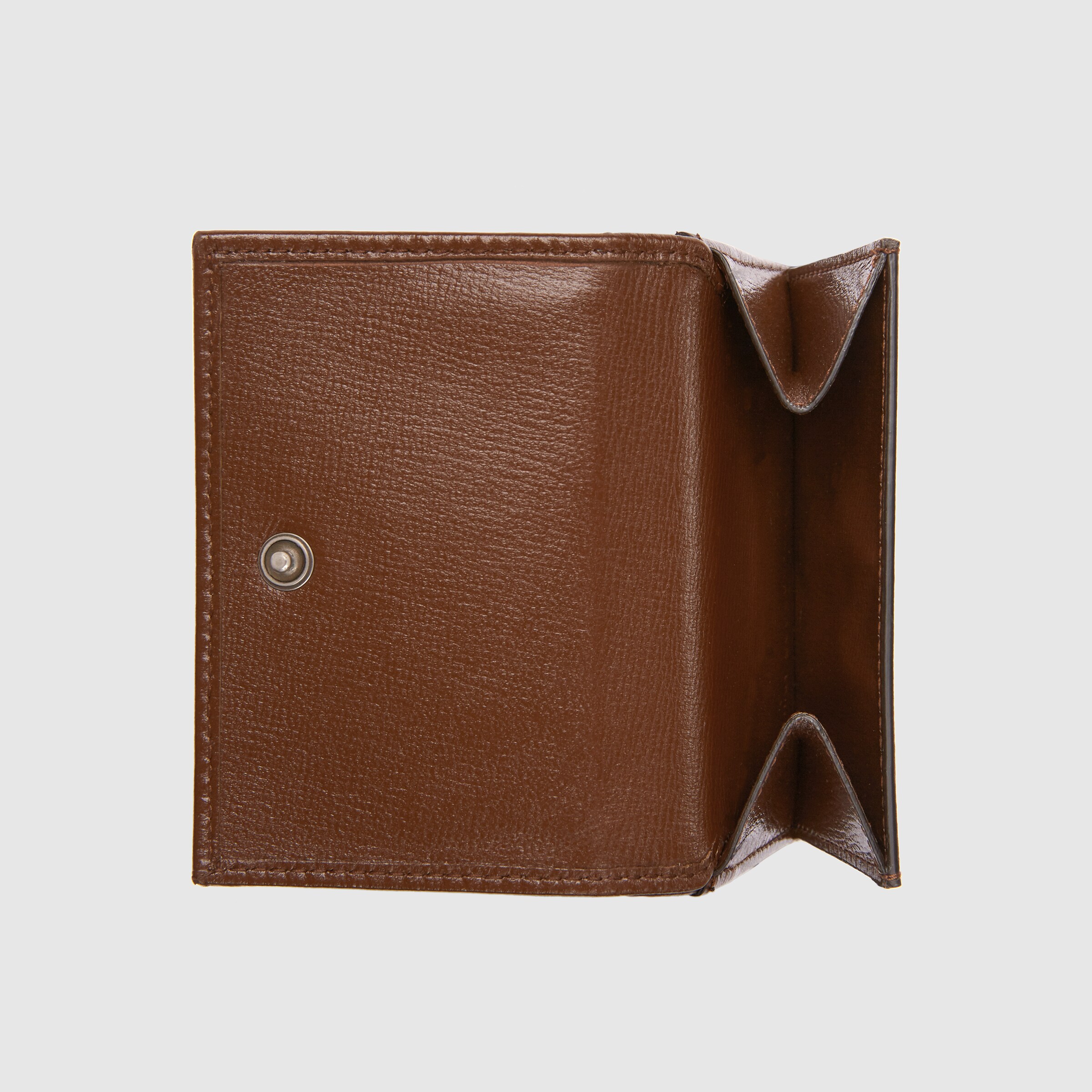 681708_GY5SN_8563_005_080_0043_Light-The-Hacker-Project-Neo-Classic-wallet.jpg