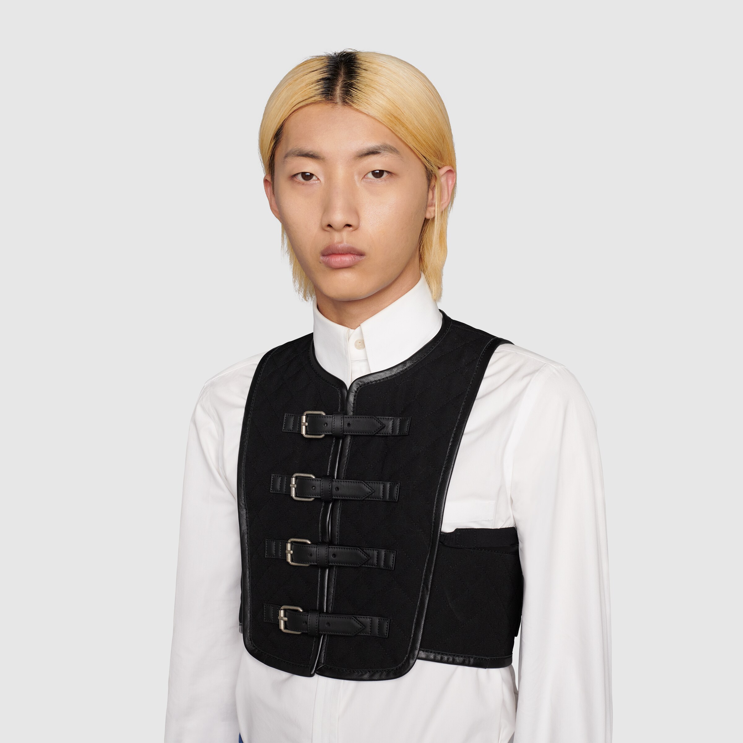 672228_Z8AR8_1000_010_100_0000_Light-Quilted-wool-vest.jpg