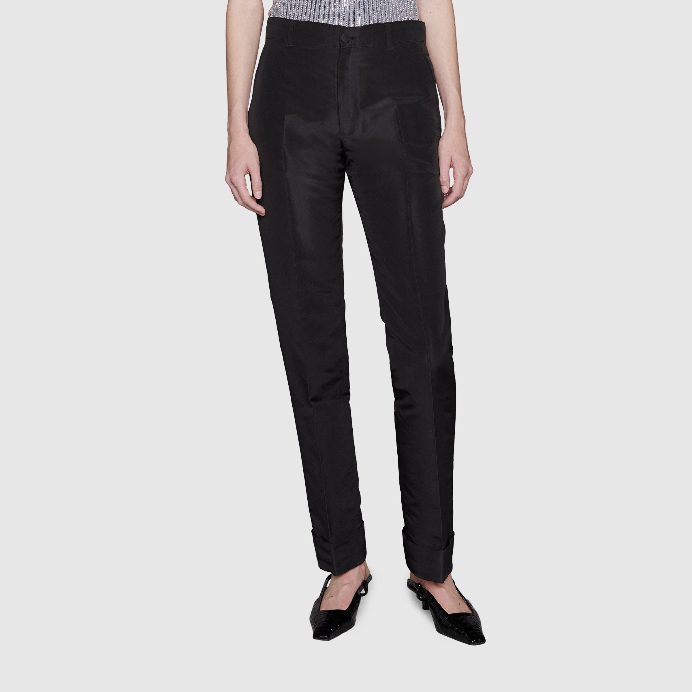 664408_ZES89_1000_004_100_0000_Light-Silk-trousers-with-rolled-up-hem.jpg