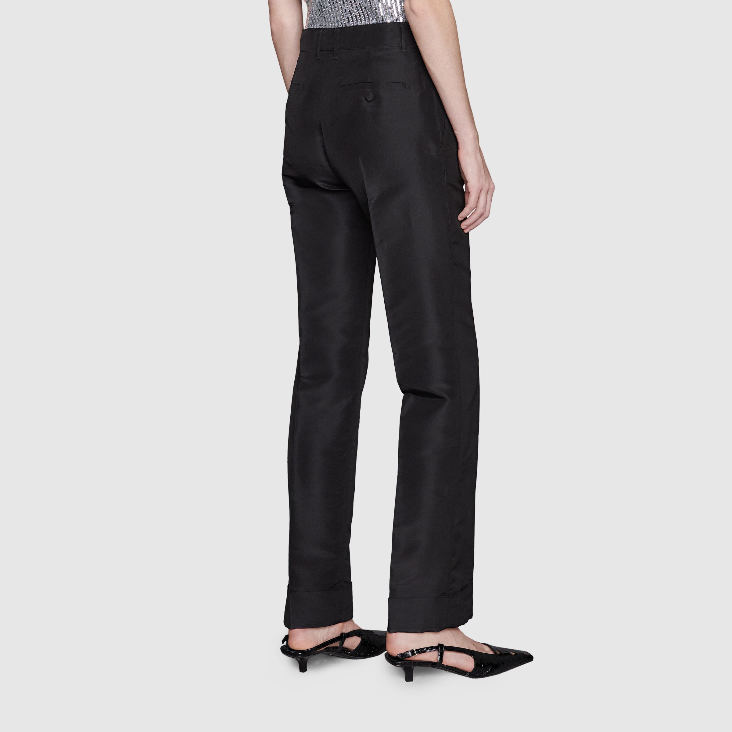 664408_ZES89_1000_005_100_0000_Light-Silk-trousers-with-rolled-up-hem.jpg