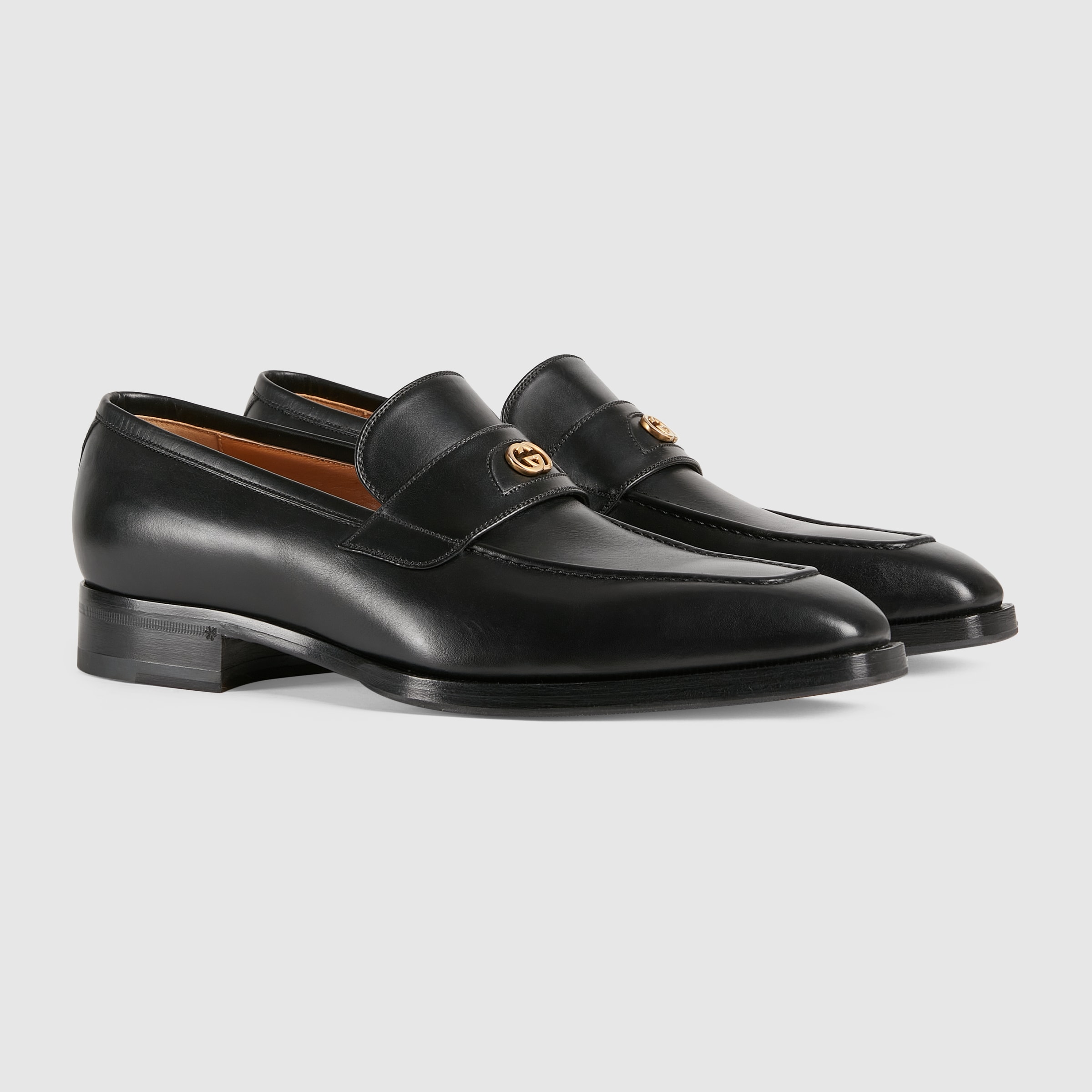 669815_06F00_1000_002_100_0000_Light-Mens-loafer-with-Interlocking-G.jpg