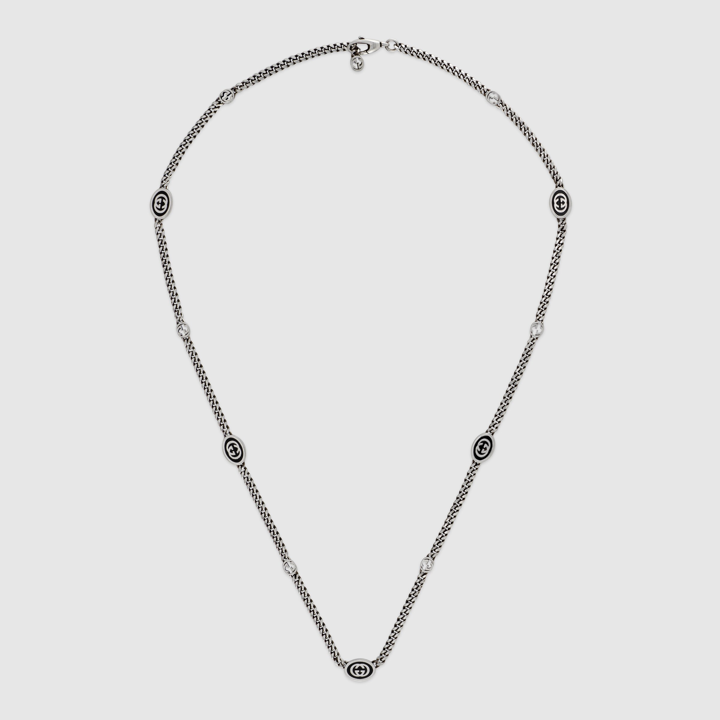 678658_J8410_8191_009_100_0000_Light-Thin-Interlocking-G-enamel-necklace.jpg