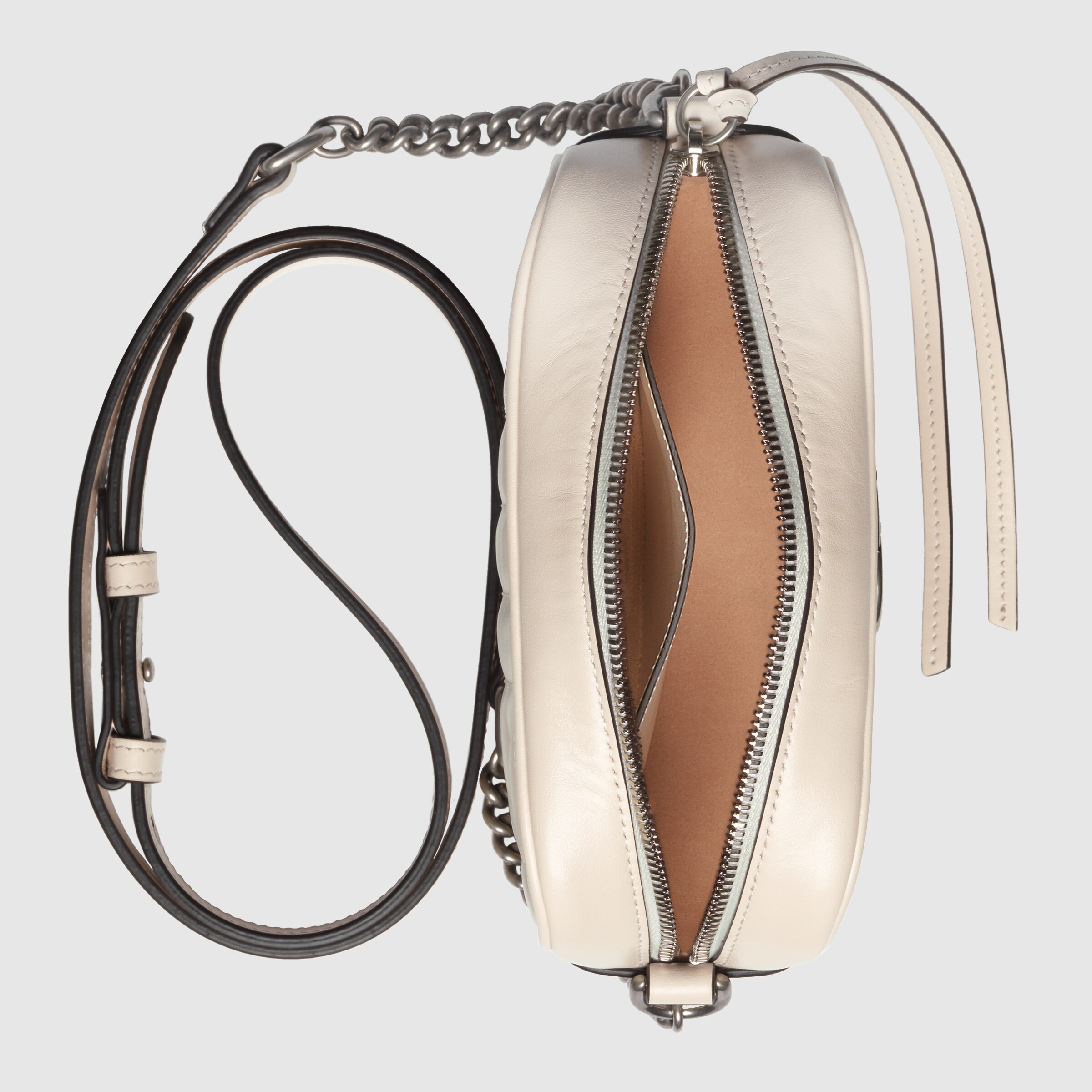 634936_UM8BN_9022_007_067_0032_Light-GG-Marmont-mini-shoulder-bag.jpg