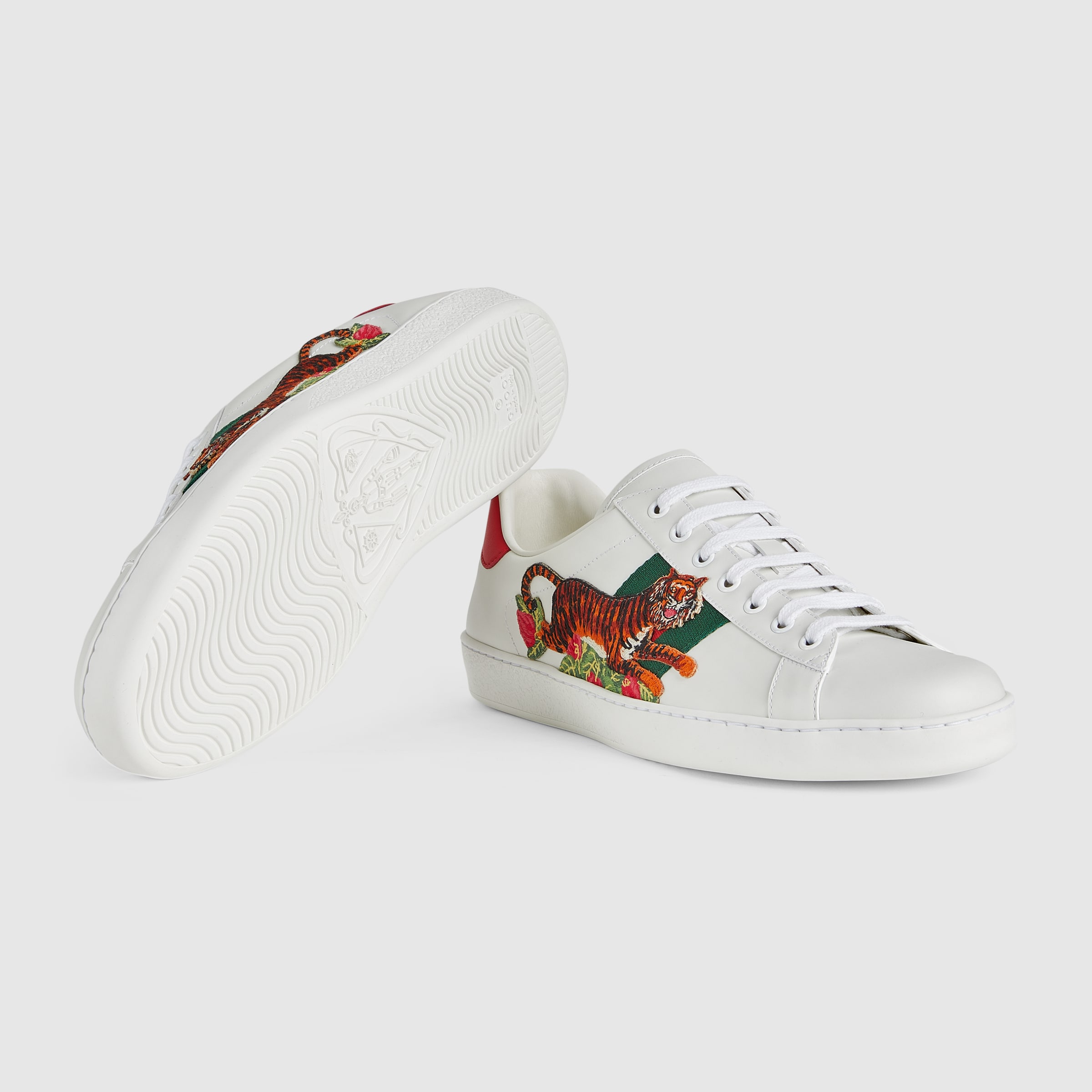 687608_0FI60_9080_006_100_0000_Light-Gucci-Tiger-Mens-Ace-sneaker.jpg