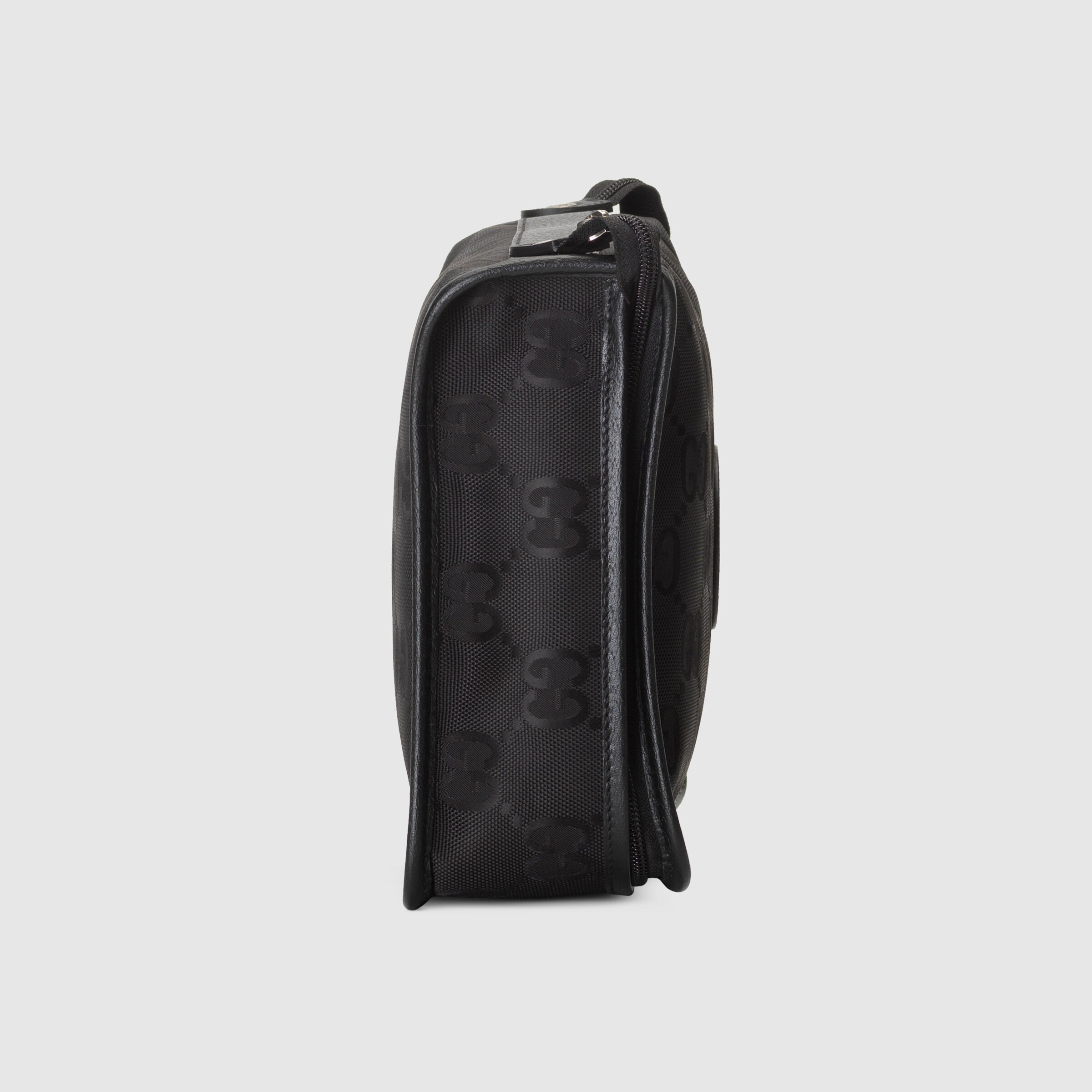 674797_UKDLN_1000_004_053_0000_Light-Gucci-Off-The-Grid-medium-packing-cube.jpg