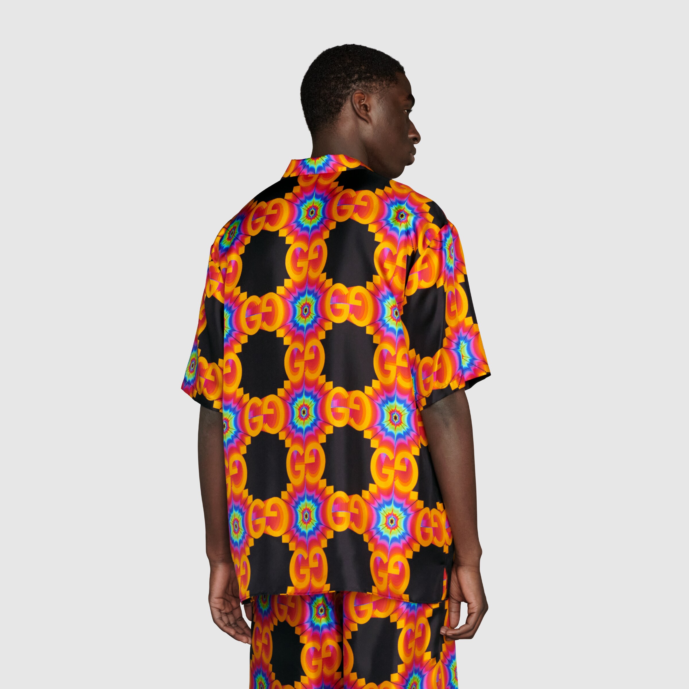 675446_ZAH3W_1128_005_100_0000_Light-GG-kaleidoscope-silk-bowling-shirt.jpg